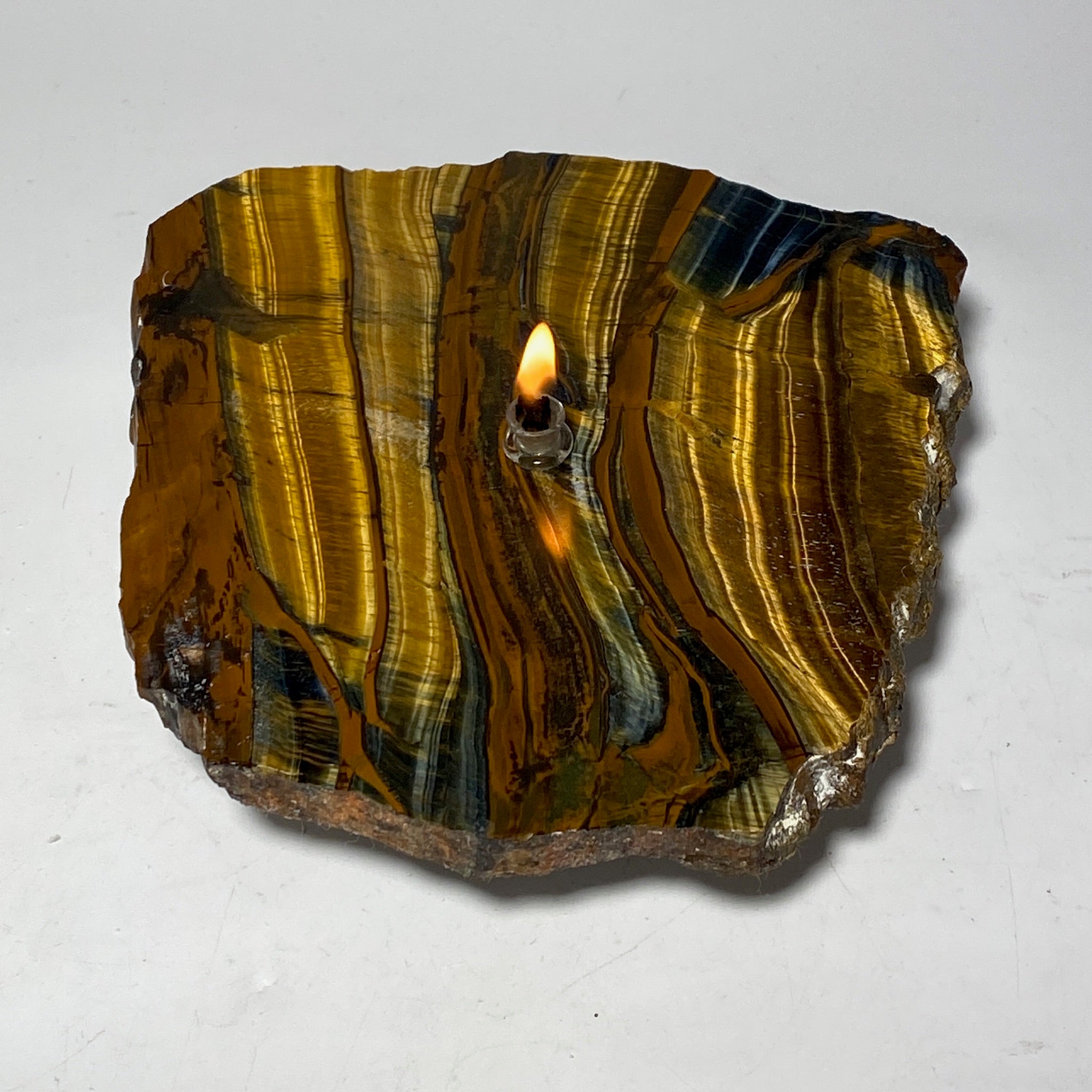 Mica'S Incredible Cleavage: A Geological Marvel Explained - gtd11kn