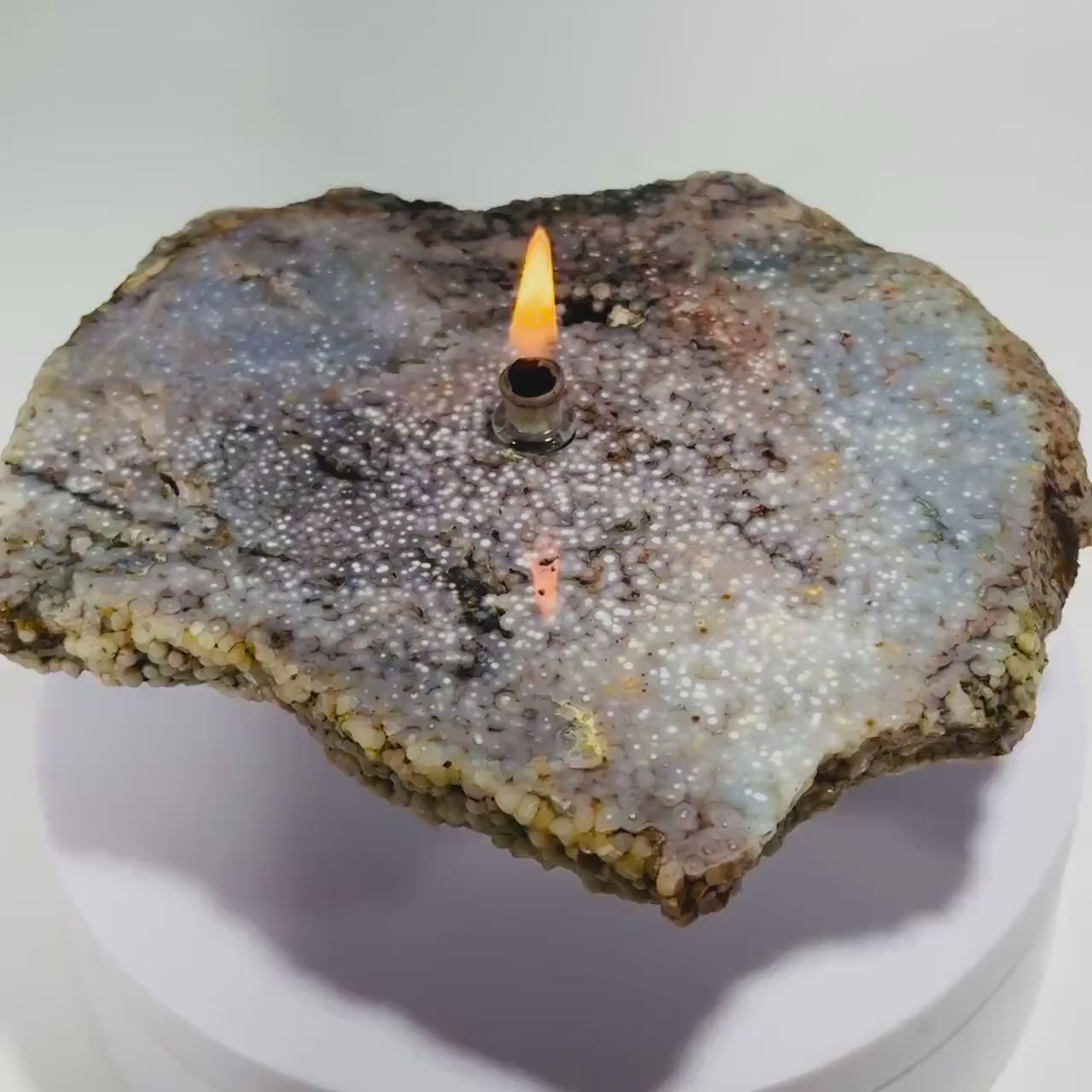 Rock Candle gift box - grape agate slab