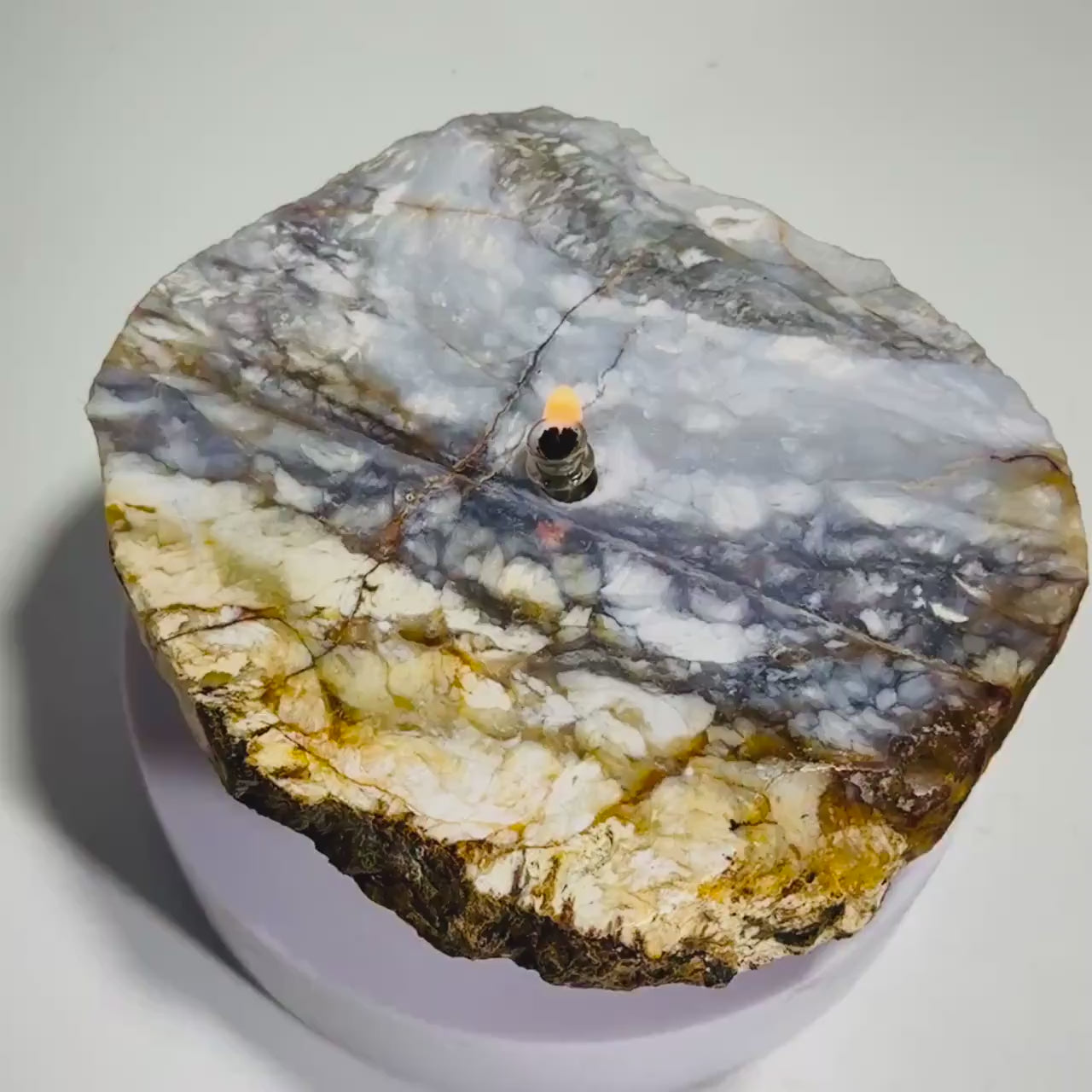 Rock Candle gift box - purple agate