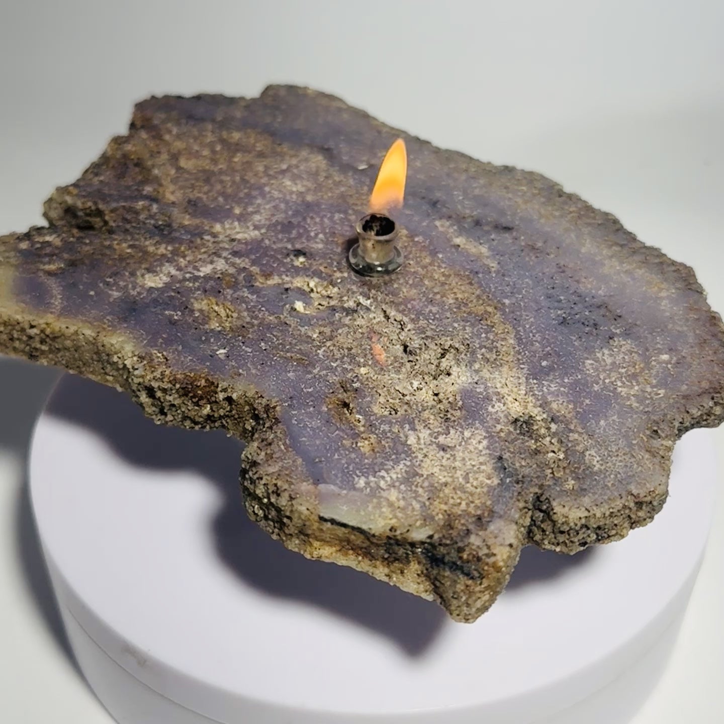 Rock Candle gift box - grape agate slab