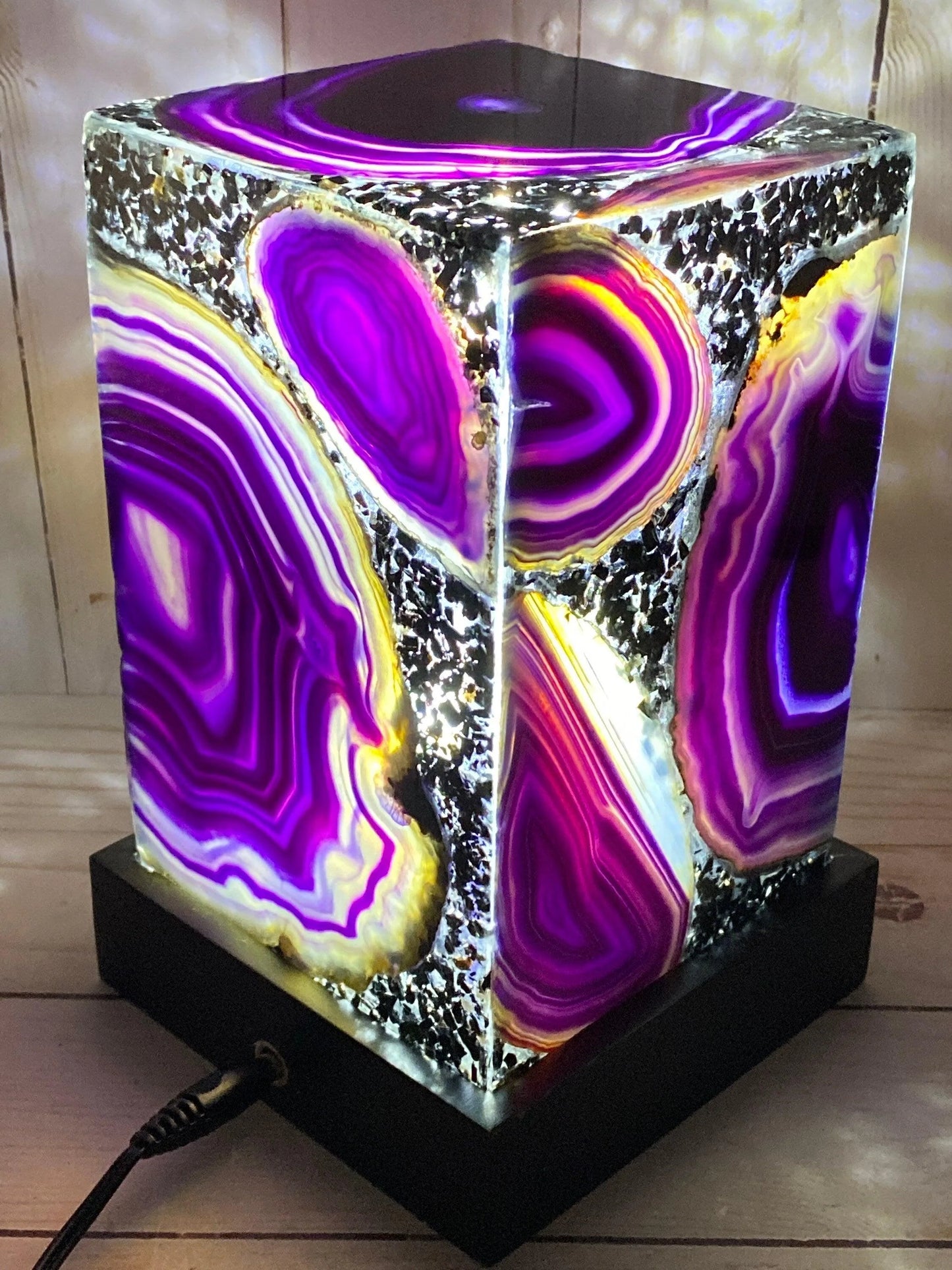Accent Lamp, purple agate, 7-in tall - RocciaRoba