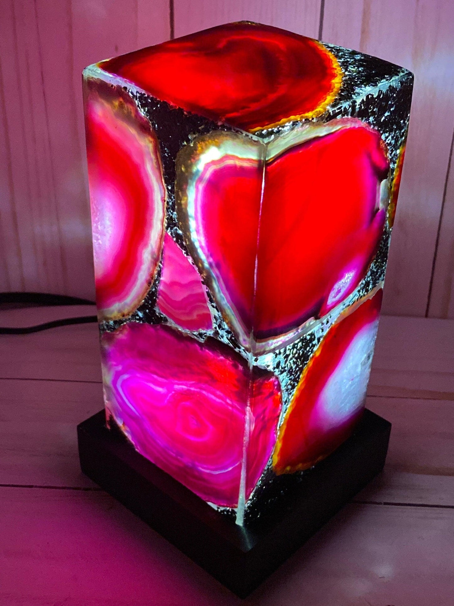 Agate Table Lamp - 6" Pink agate - RocciaRoba