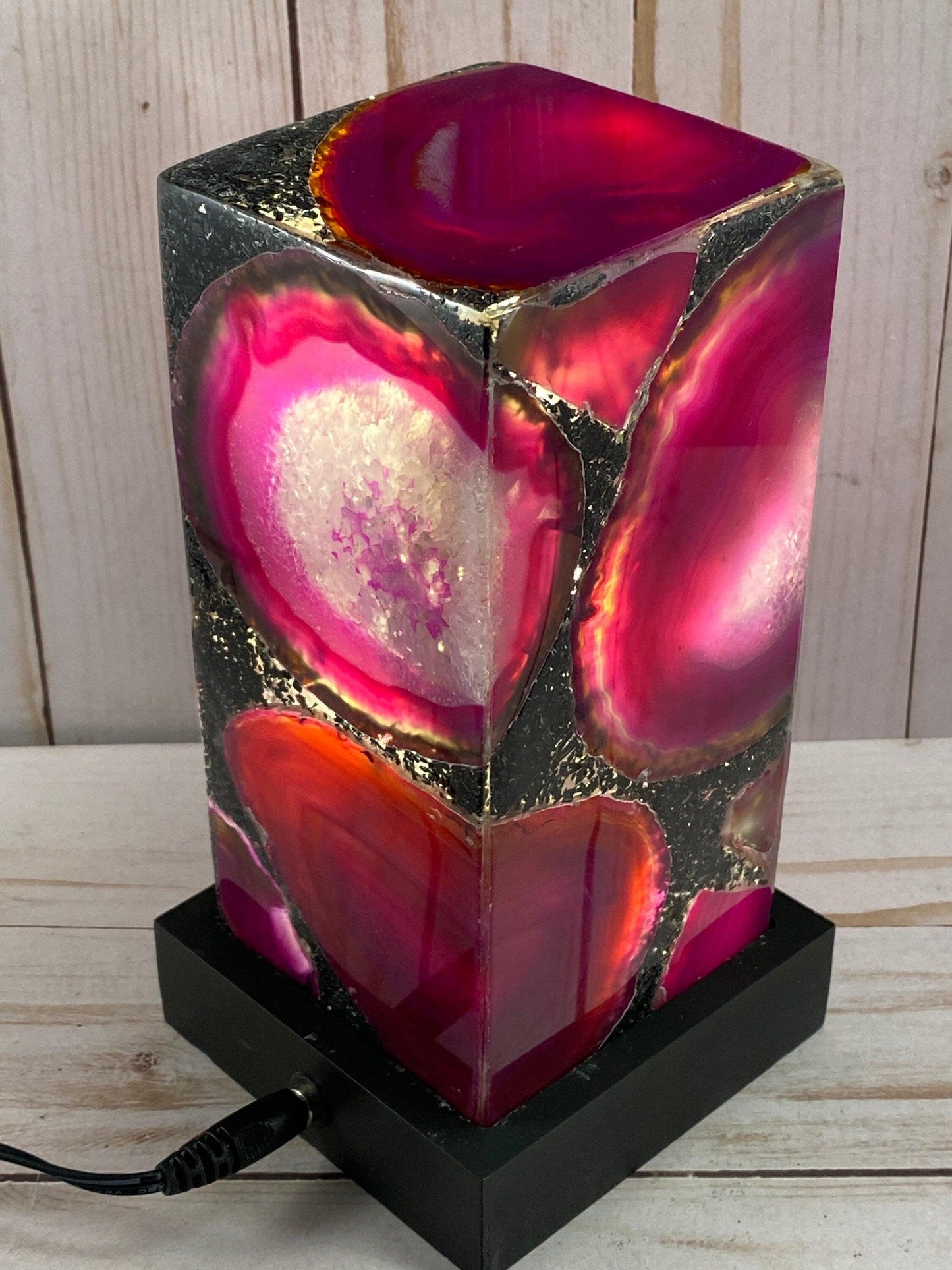 Agate Table Lamp - 6" Pink agate - RocciaRoba