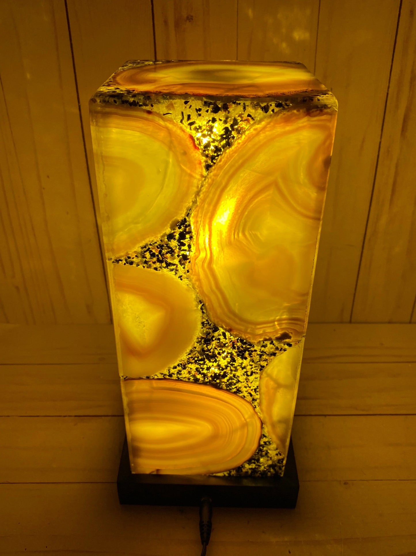 Agate Table Lamp, Natural Agate - RocciaRoba