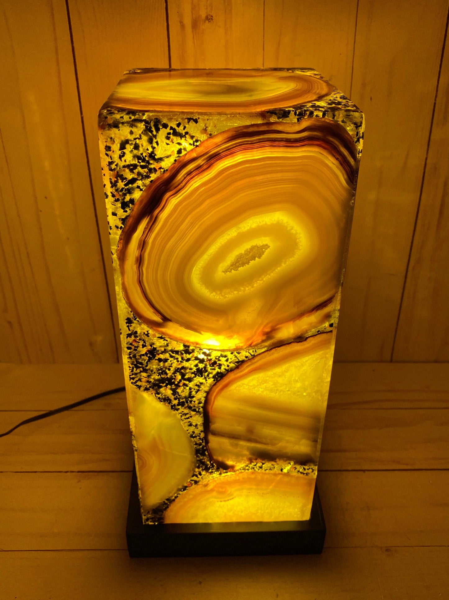 Agate Table Lamp, Natural Agate - RocciaRoba