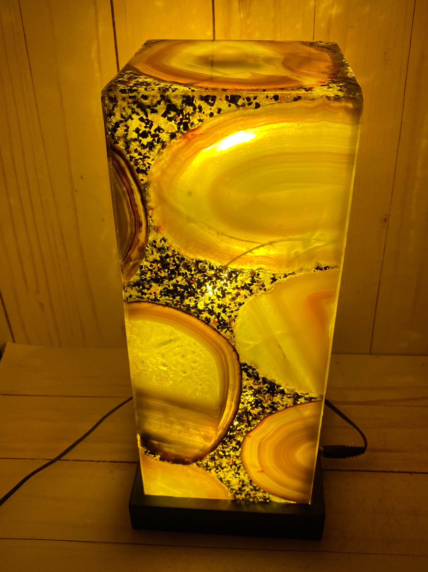 Agate Table Lamp, Natural Agate - RocciaRoba