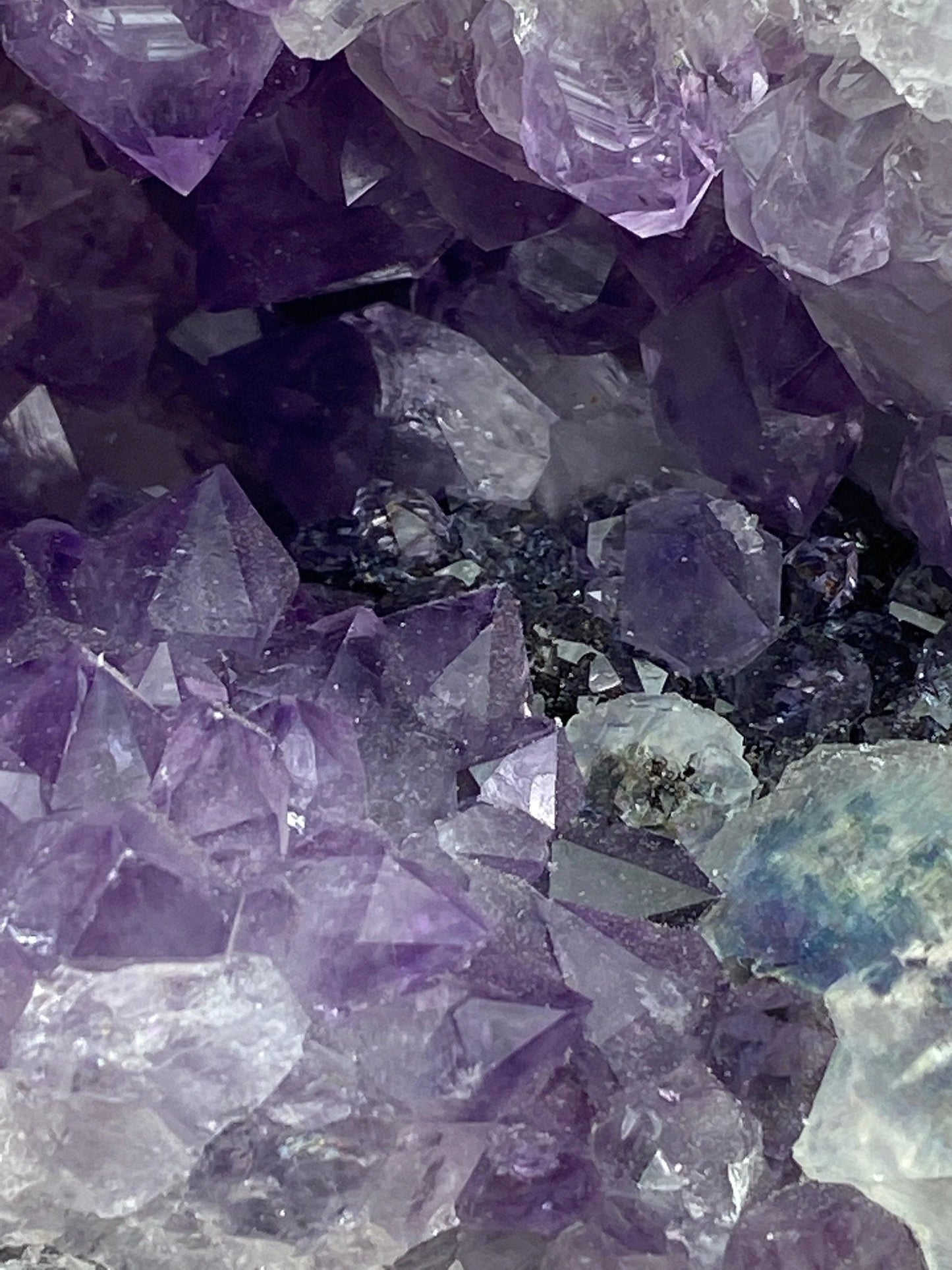 Amethyst cluster 500-750g (~1.0-1.5 lb), YOU PICK - RocciaRoba