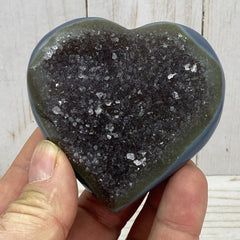 Heart-shaped amethyst quartz cluster - RocciaRoba