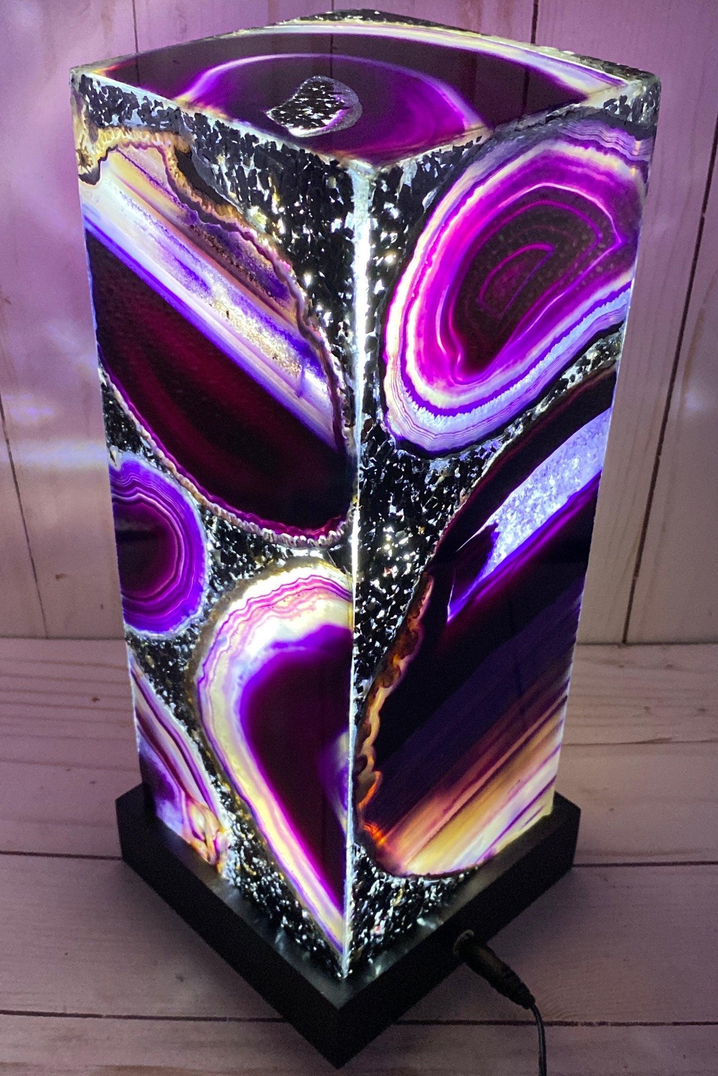 Purple agate accent lamp 10.75-in tall - RocciaRoba
