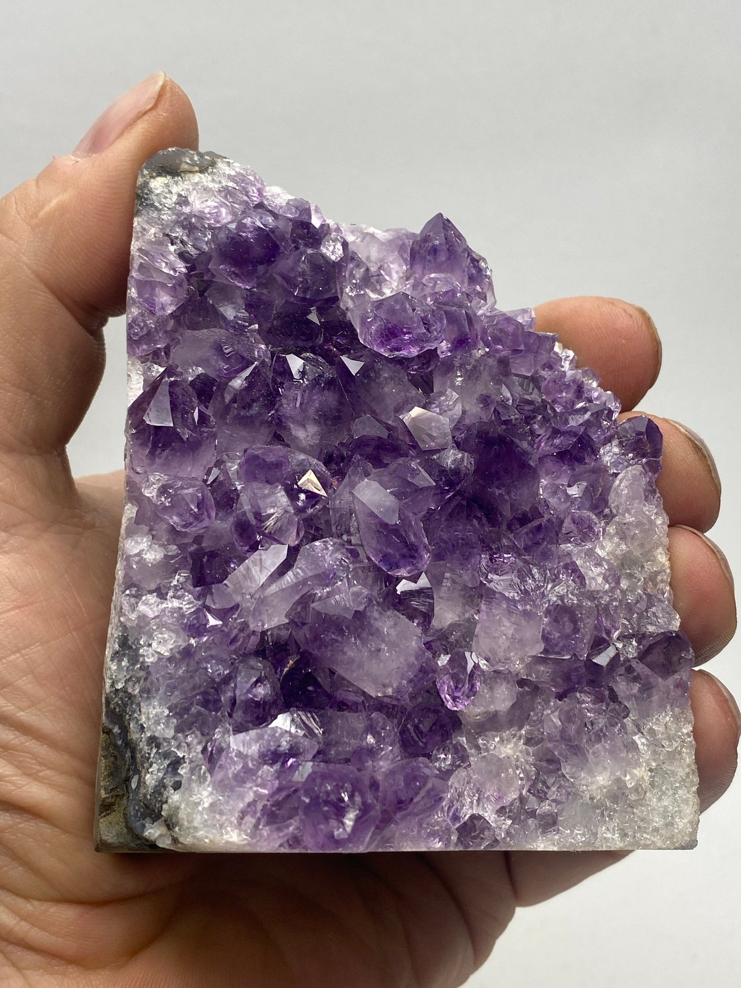 Roccia Roba - Cut Base Amethyst geode cluster, 1-1.5lb, rock decor