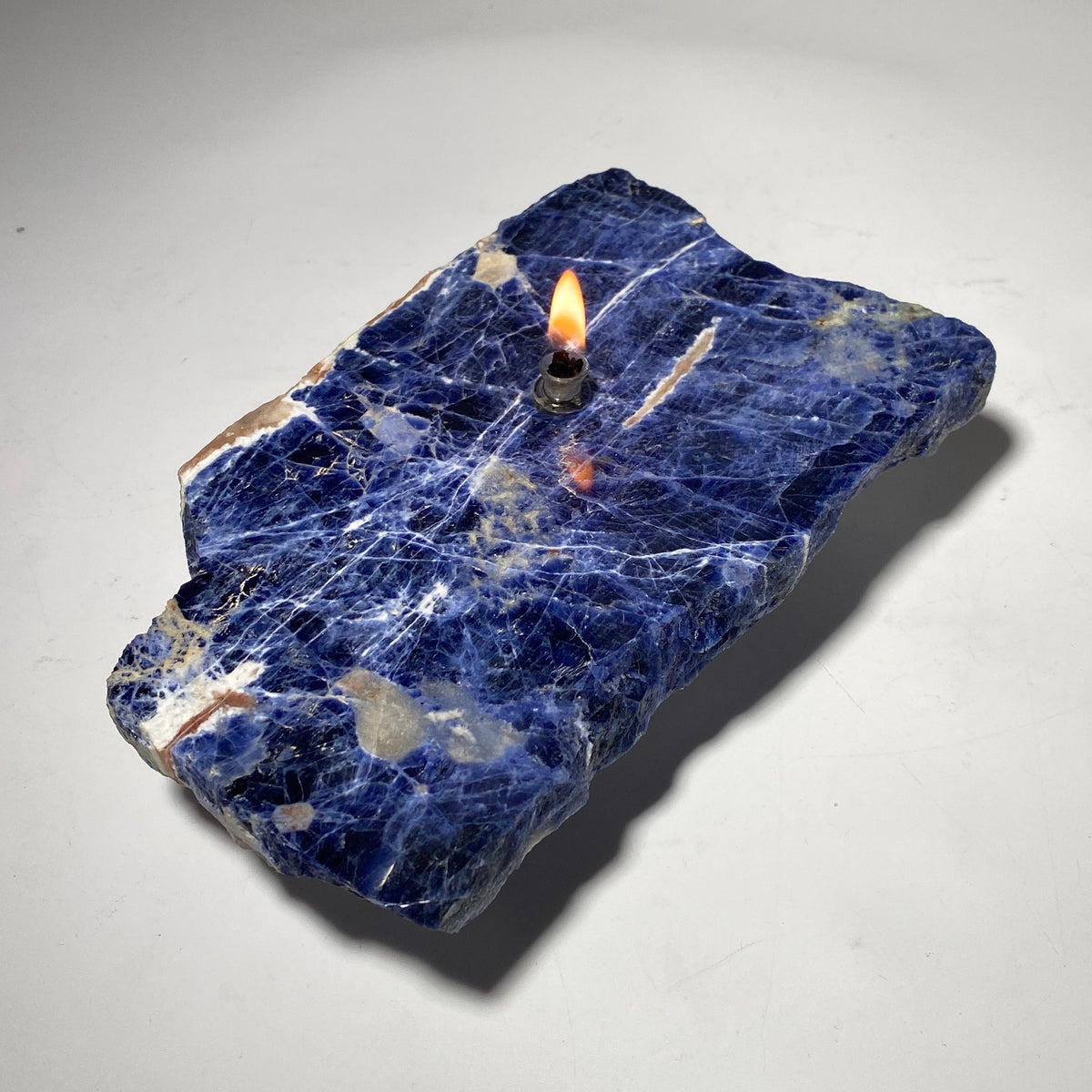 Sodalite rock oil candle