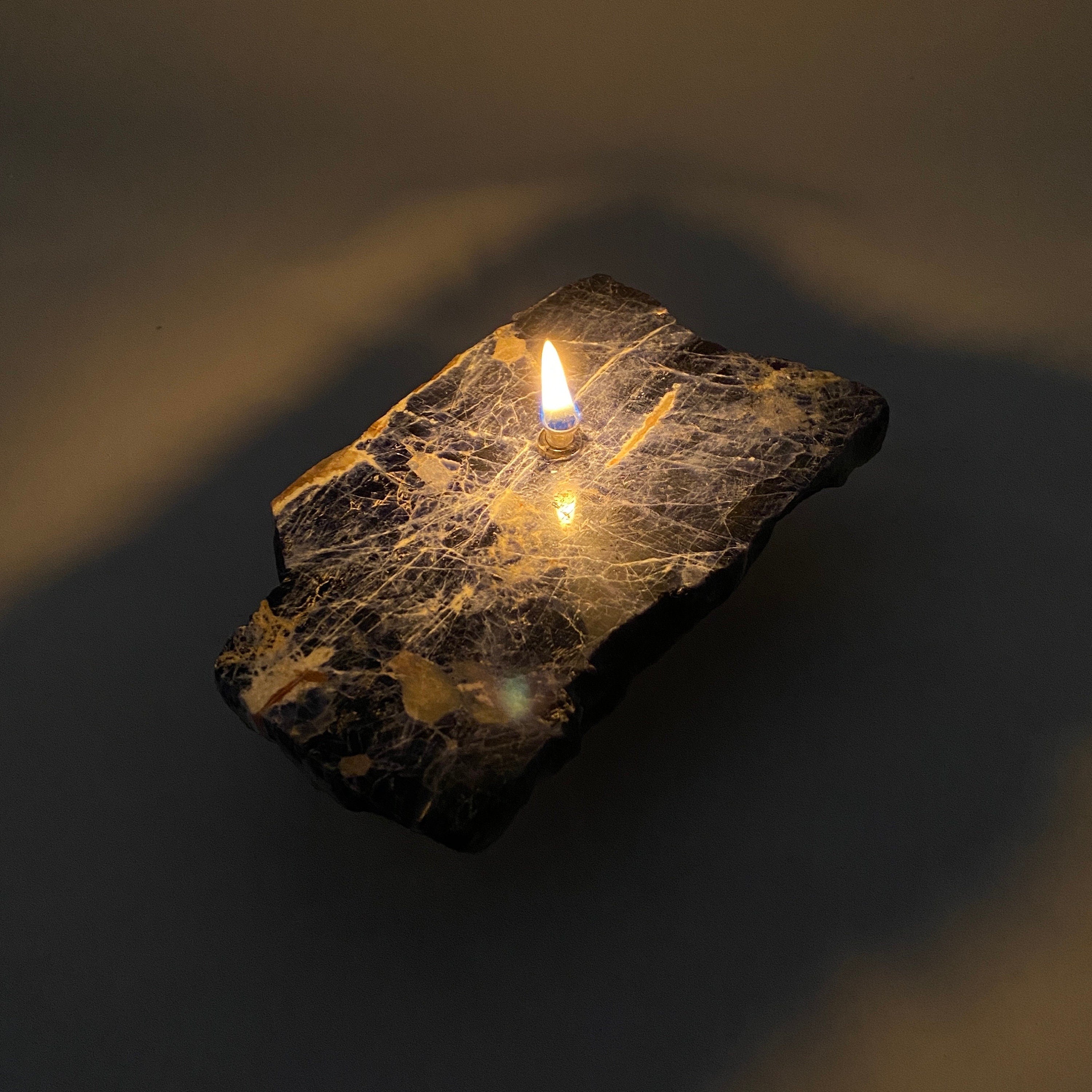 Sodalite rock oil candle