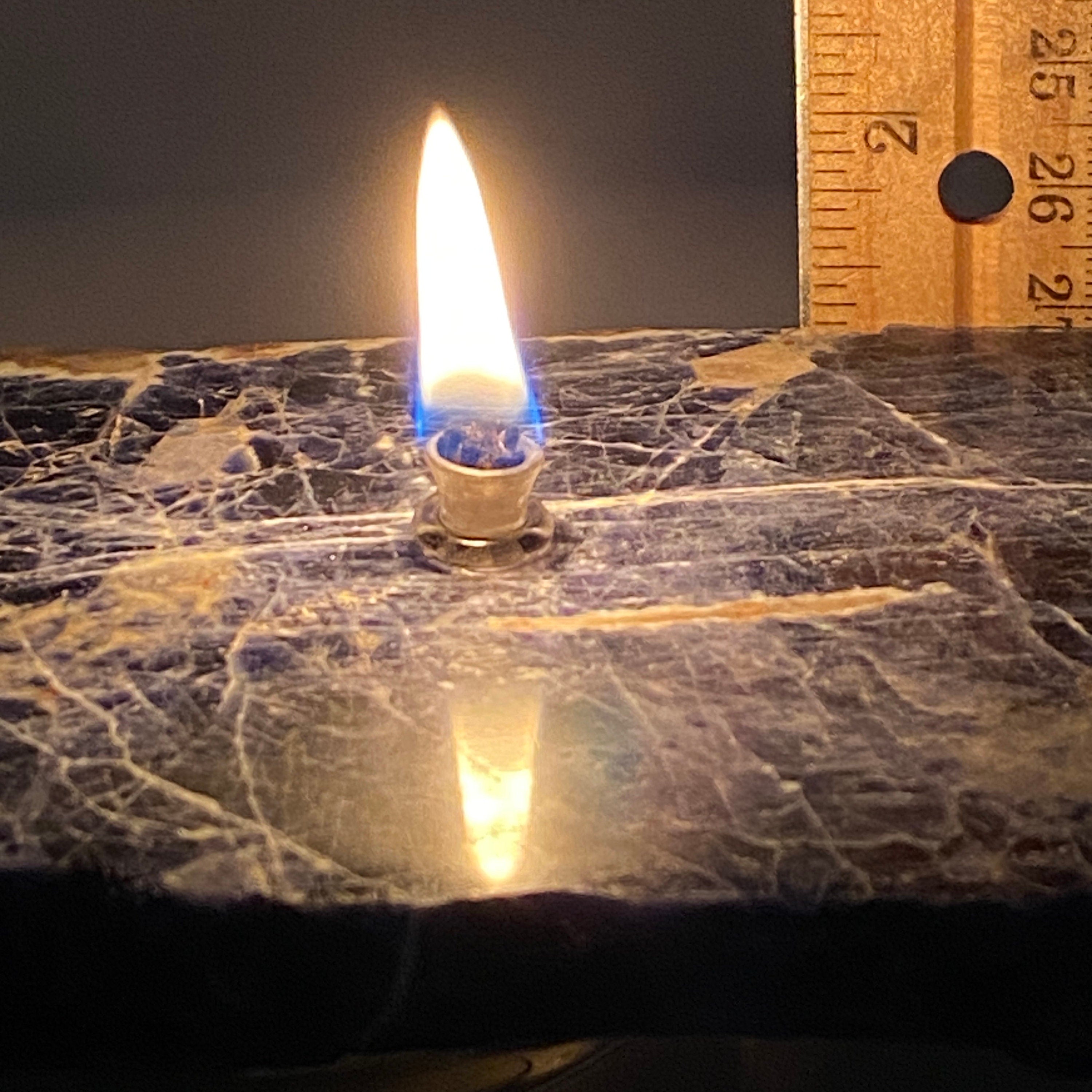 Sodalite rock oil candle