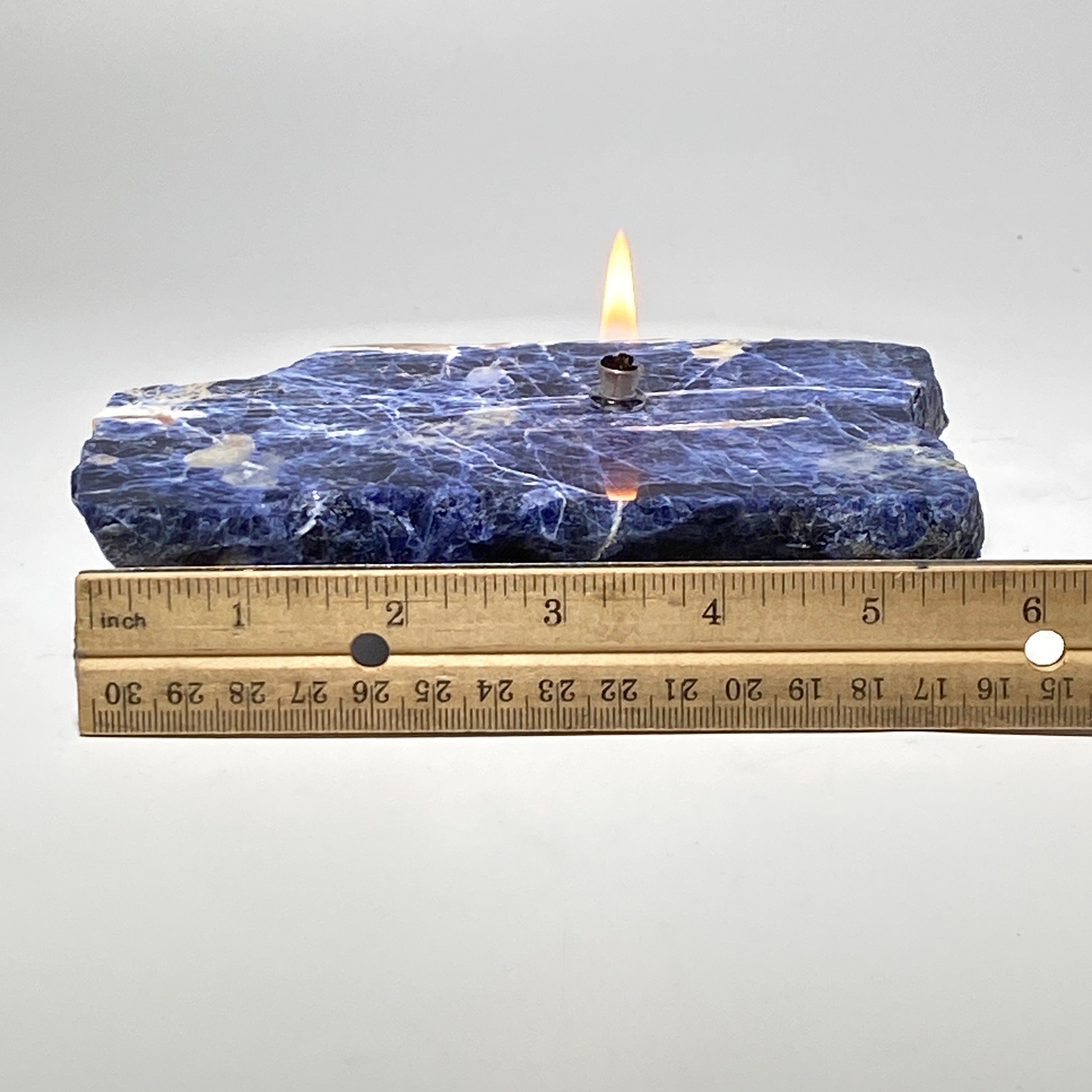 Sodalite rock oil candle