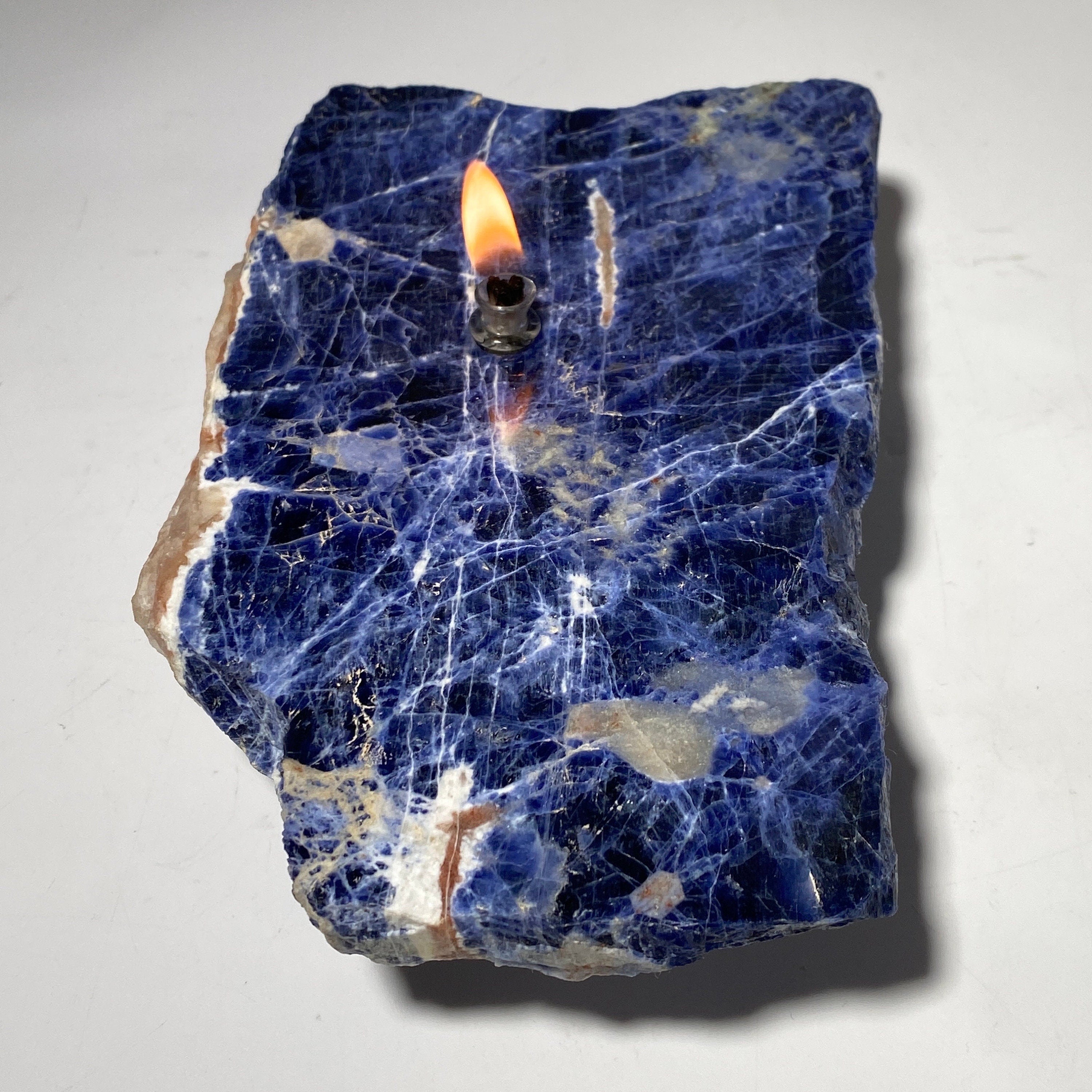 Sodalite rock oil candle