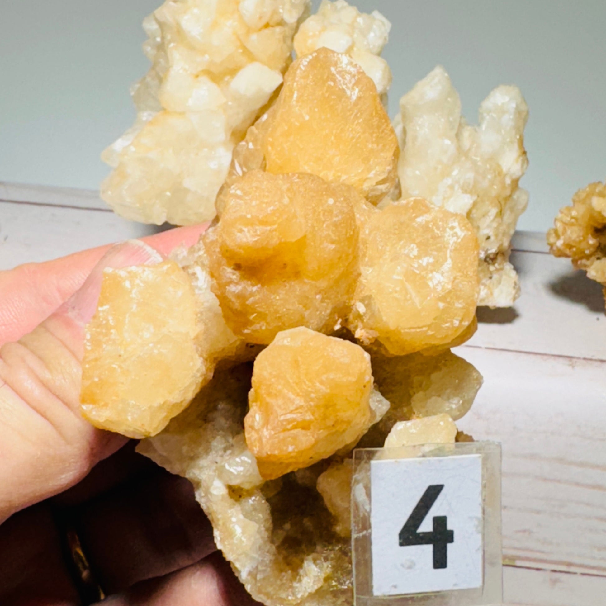 Roccia Roba - Raw Aragonite Crystal, rock decor