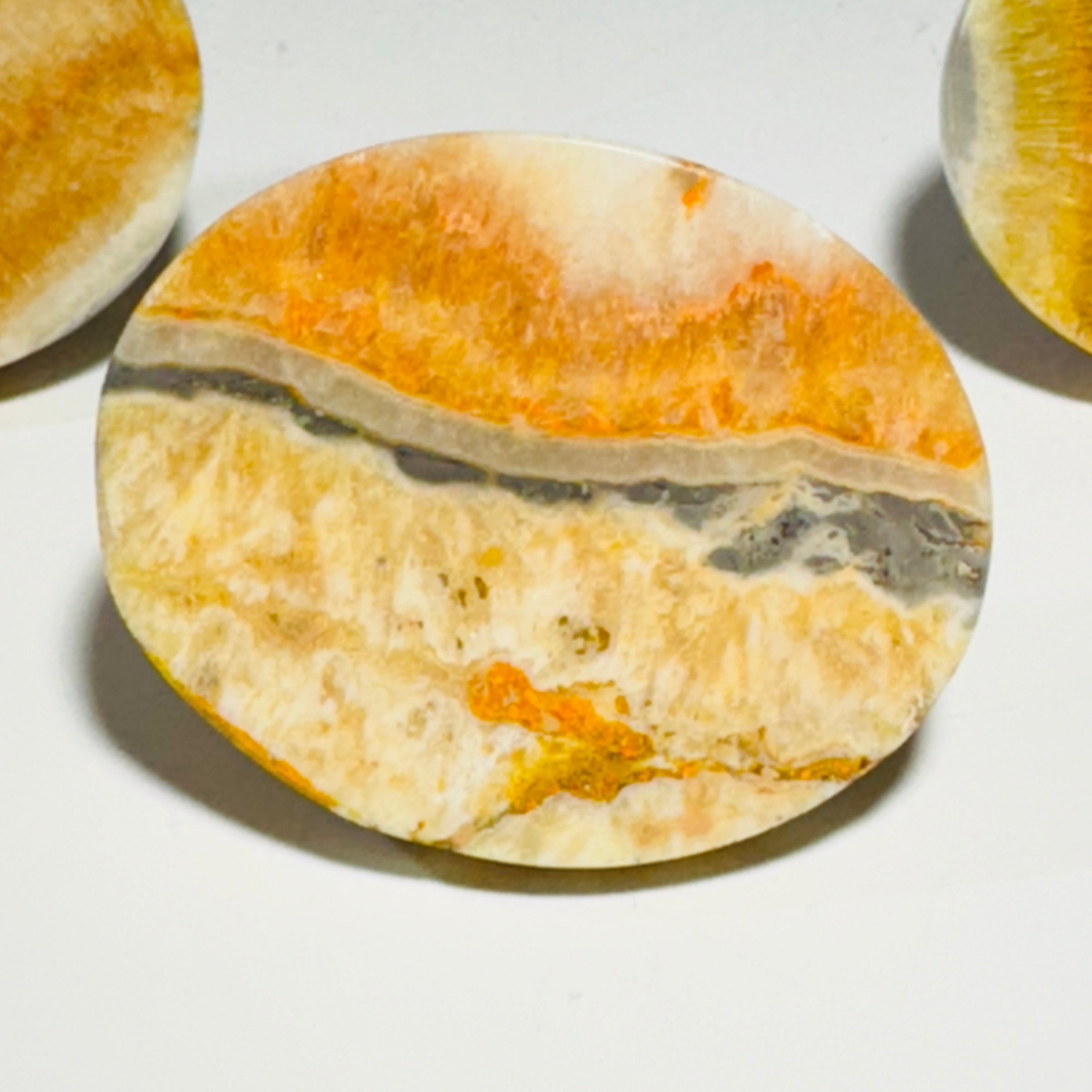 Cabinet knobs - light bumblebee Jasper