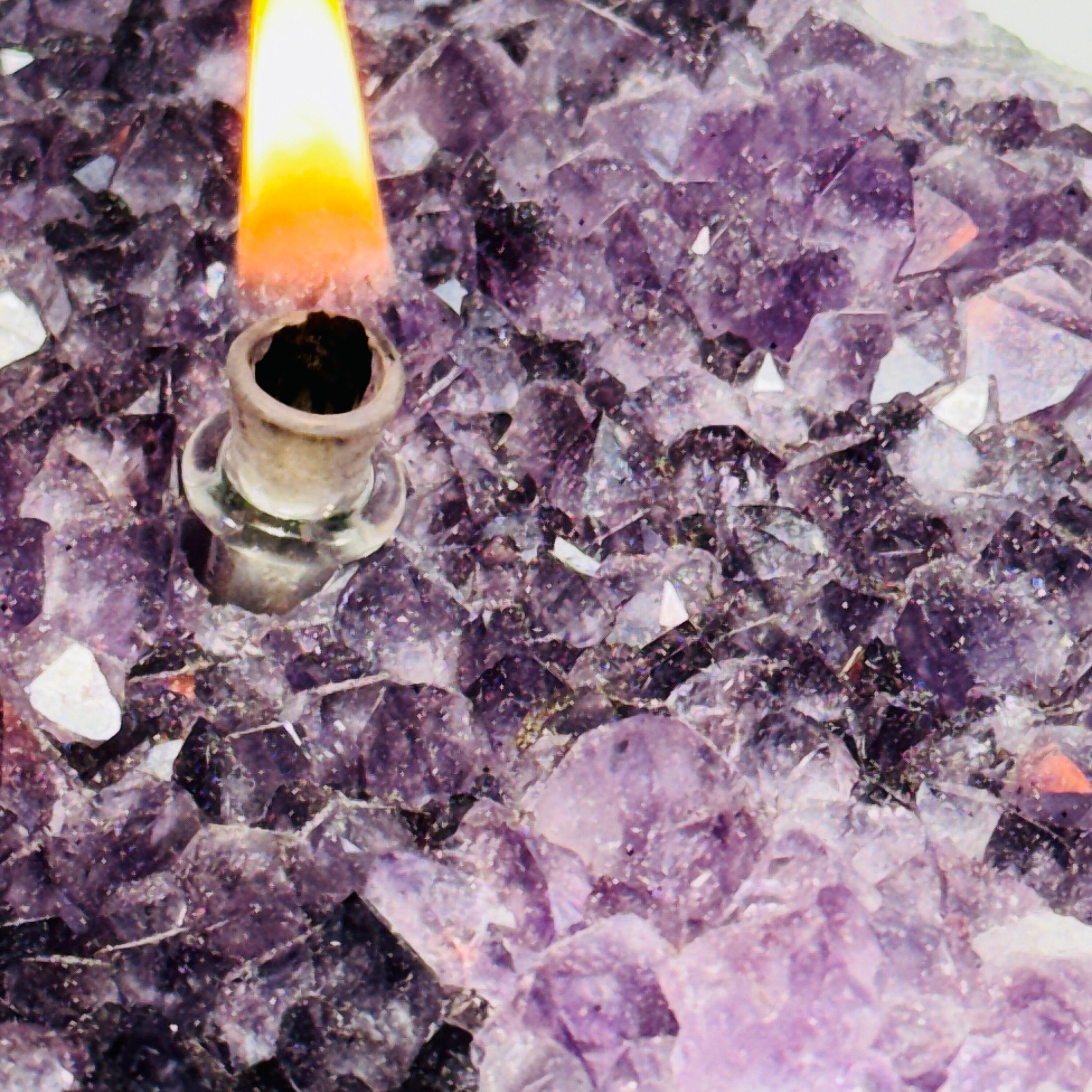 Rock oil lamp, Amethyst geode