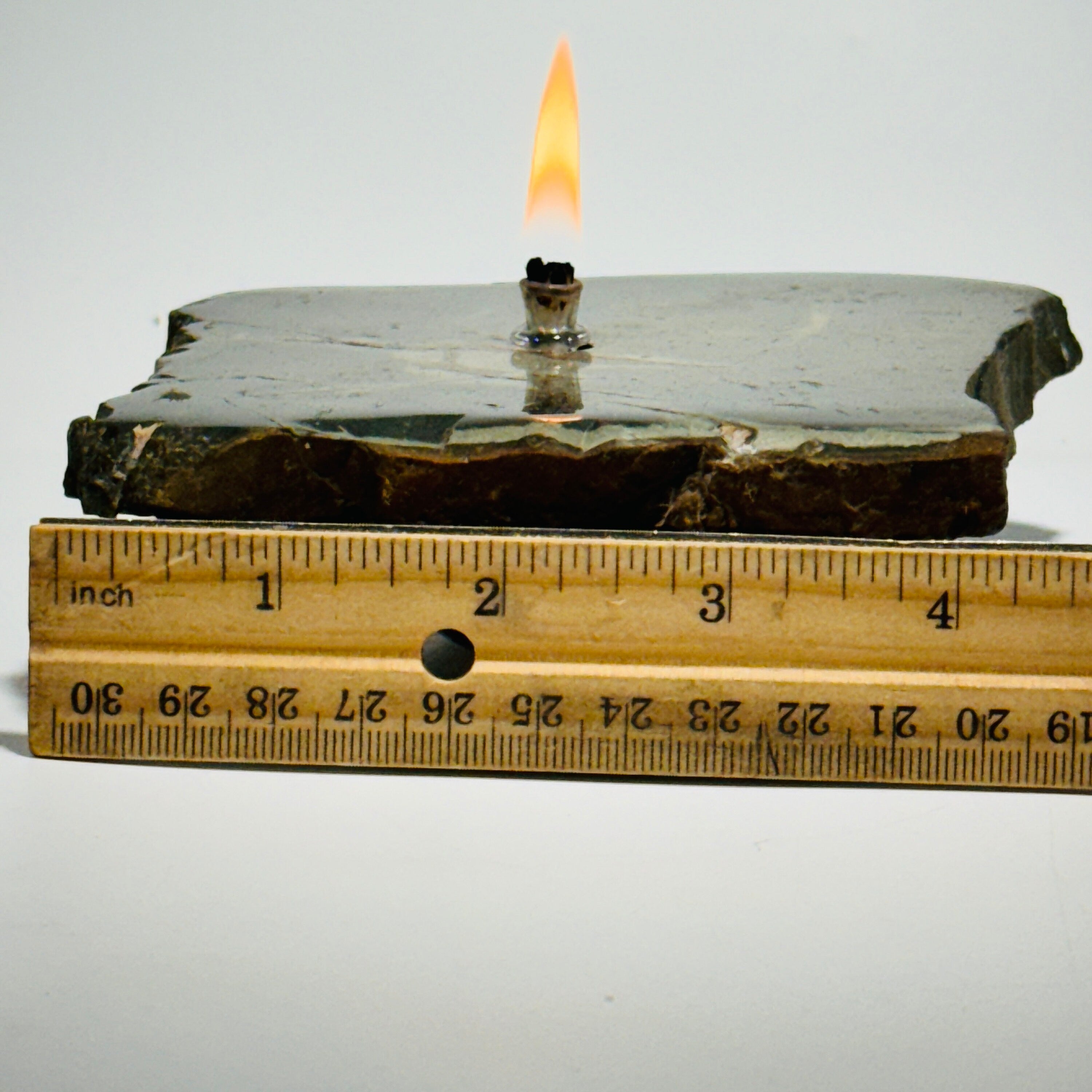 Rock oil lamp, polychrome jasper