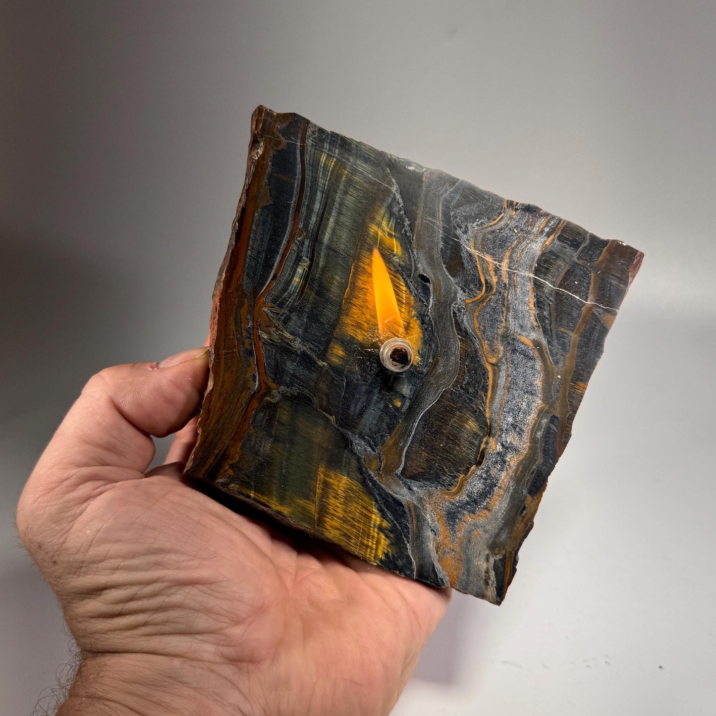Roccia Roba - Tigers Eye Rock Oil Candle, rock decor