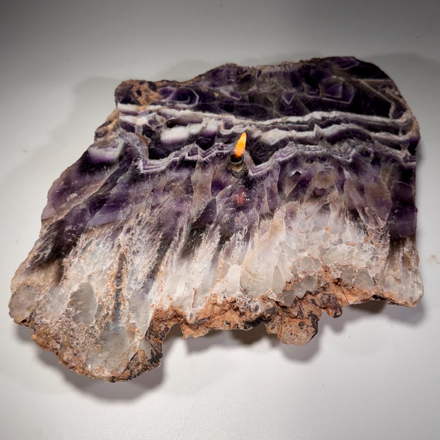 Roccia Roba - Rock oil lamp, Amethyst geode slab, rock decor