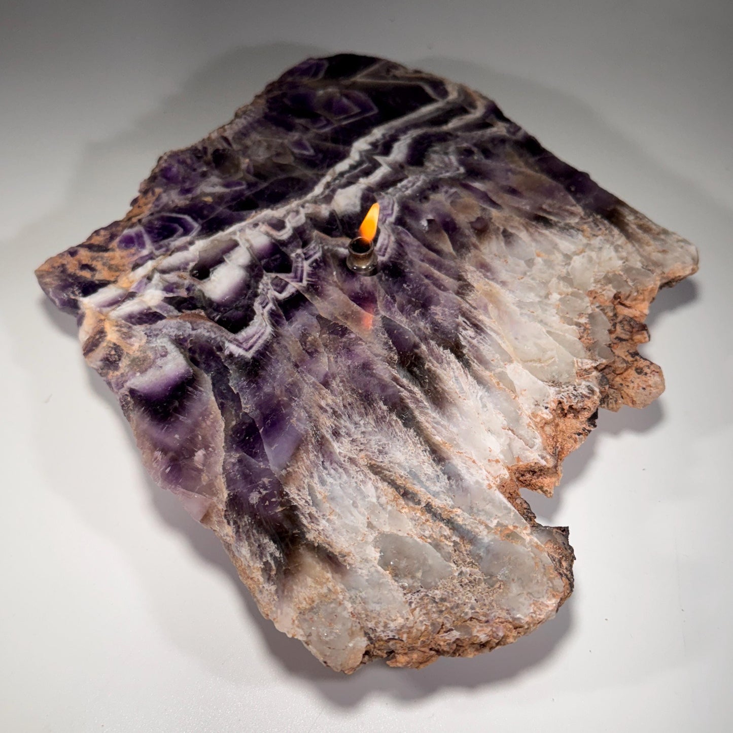 Roccia Roba - Rock oil lamp, Amethyst geode slab, rock decor