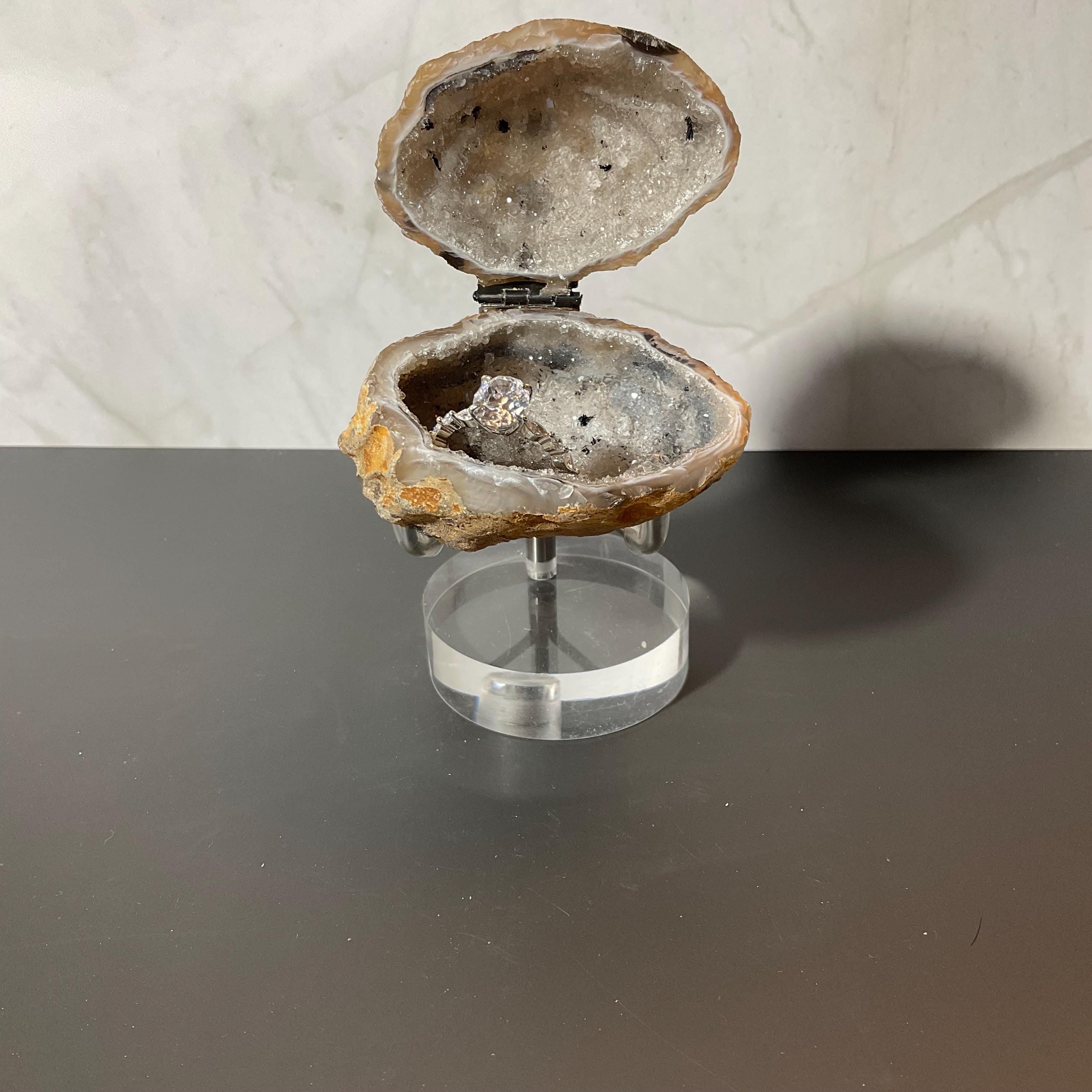 [shopname] - Geode ring box - extra quality | engagement ring box, geode ring box, geode jewelry box, unique gift box, wedding ring box, rock decor
