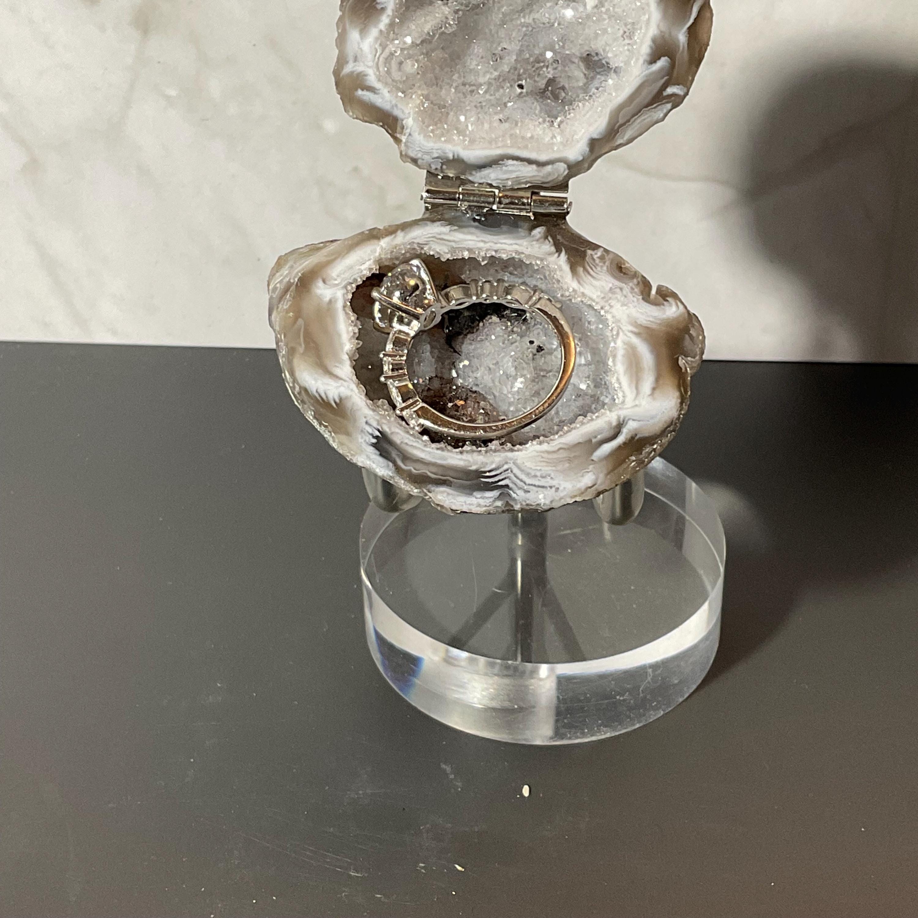 [shopname] - Geode ring box - extra quality | engagement ring box, geode ring box, geode jewelry box, unique gift box, wedding ring box, rock decor