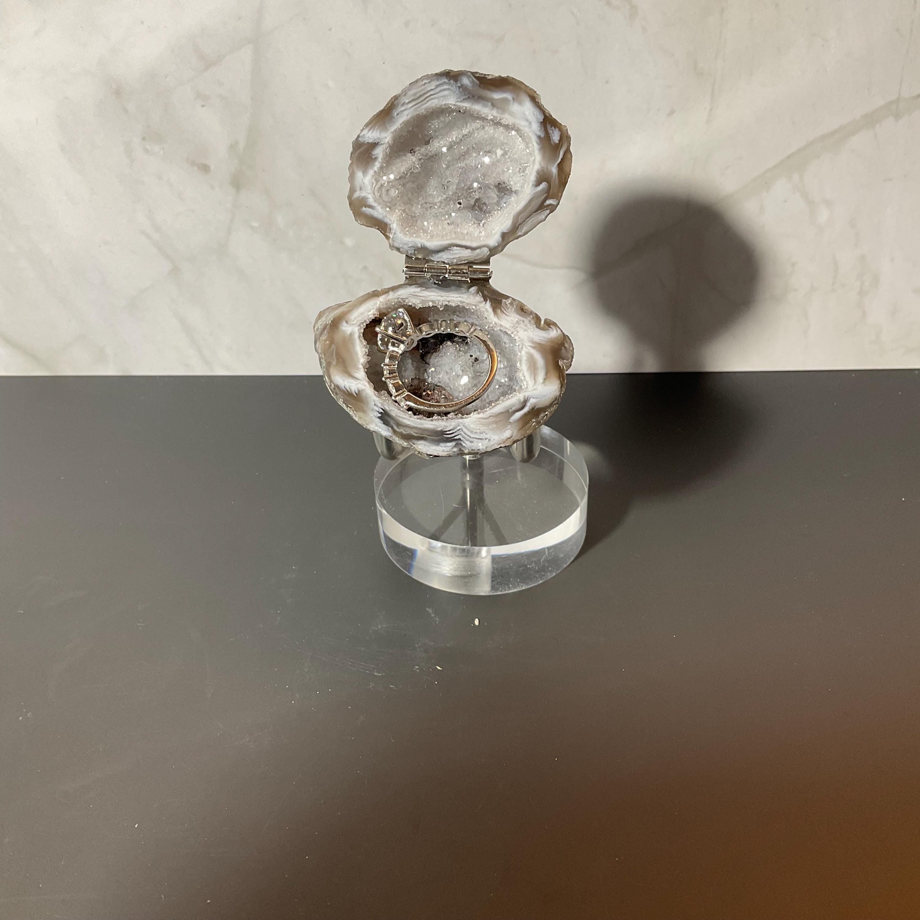 [shopname] - Geode ring box - extra quality | engagement ring box, geode ring box, geode jewelry box, unique gift box, wedding ring box, rock decor