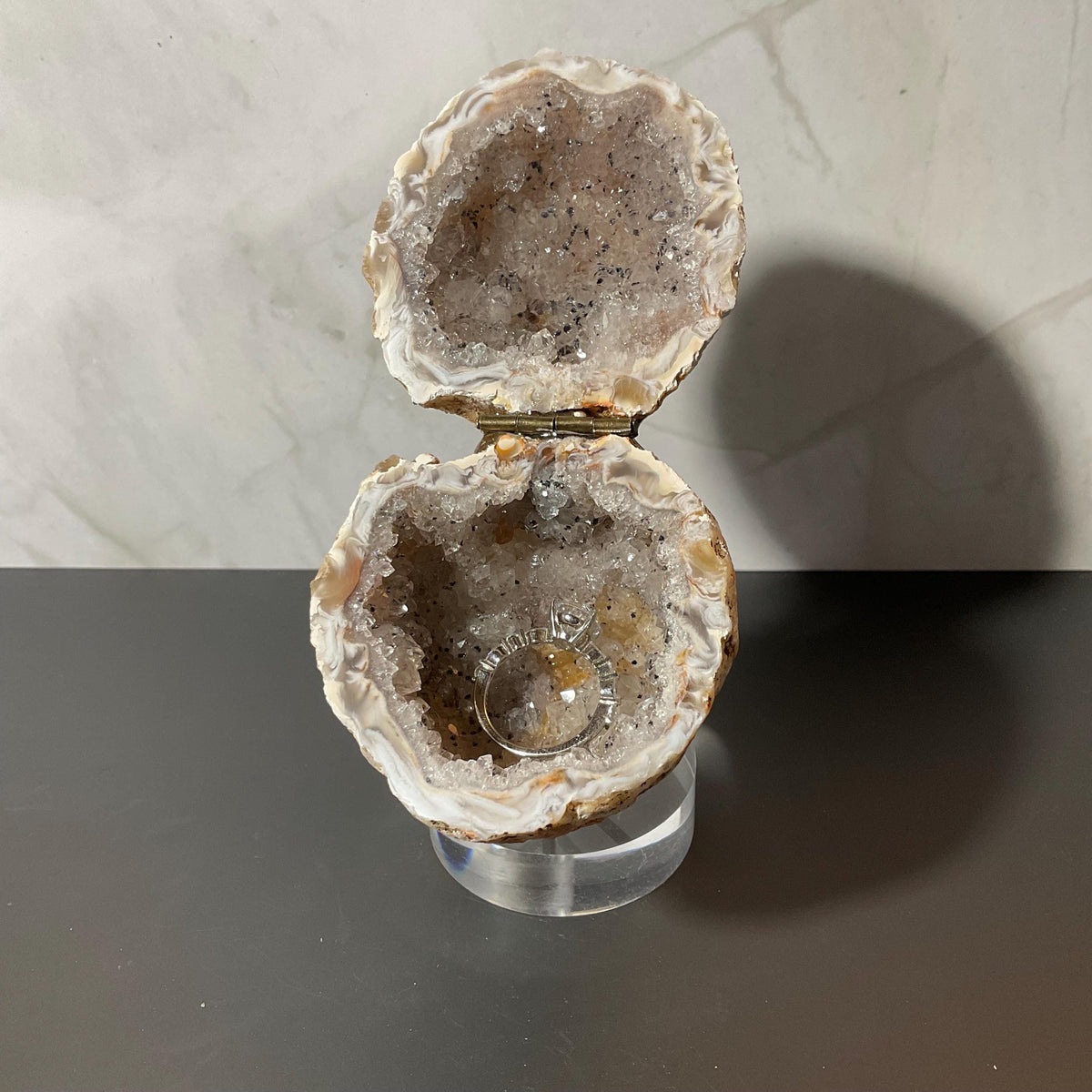 [shopname] - Large Geode ring box - extra quality | engagement ring box, geode ring box, geode jewelry box, unique gift box, wedding ring box, rock decor