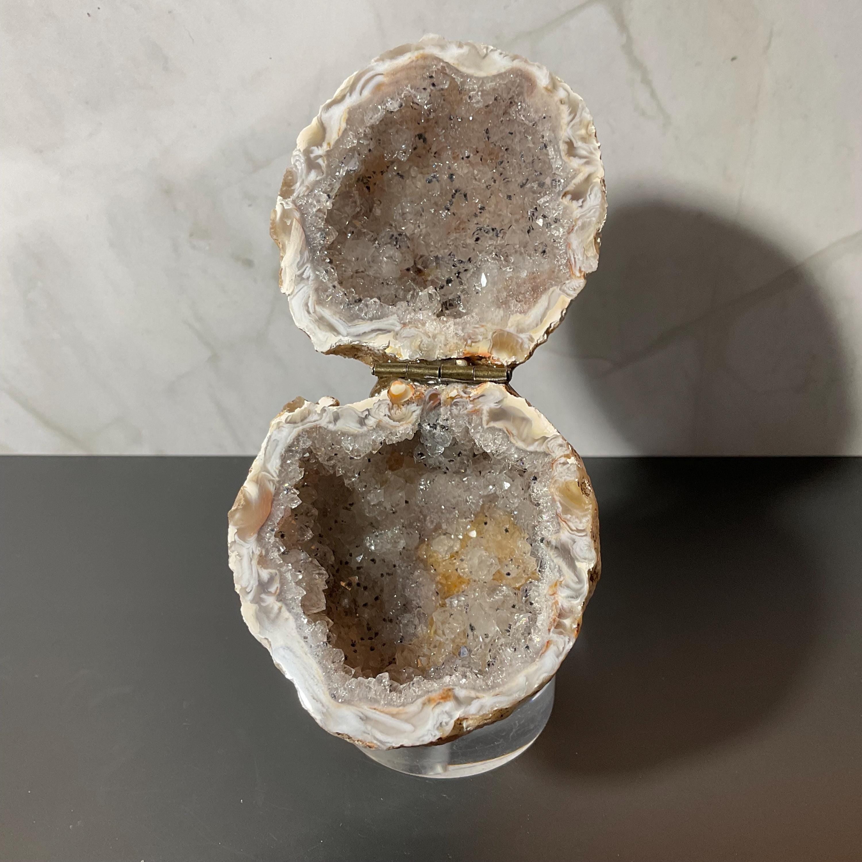 [shopname] - Large Geode ring box - extra quality | engagement ring box, geode ring box, geode jewelry box, unique gift box, wedding ring box, rock decor