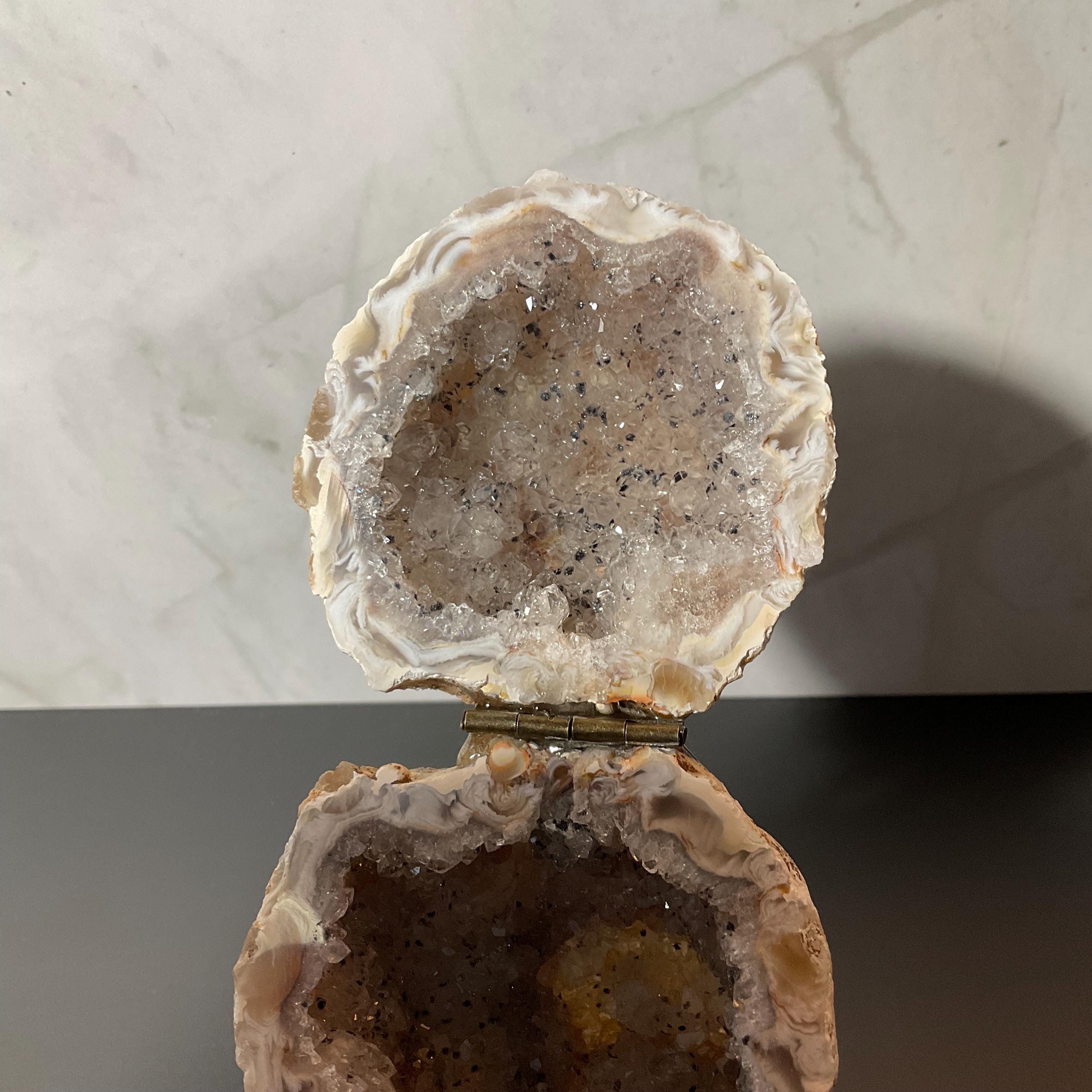 [shopname] - Large Geode ring box - extra quality | engagement ring box, geode ring box, geode jewelry box, unique gift box, wedding ring box, rock decor