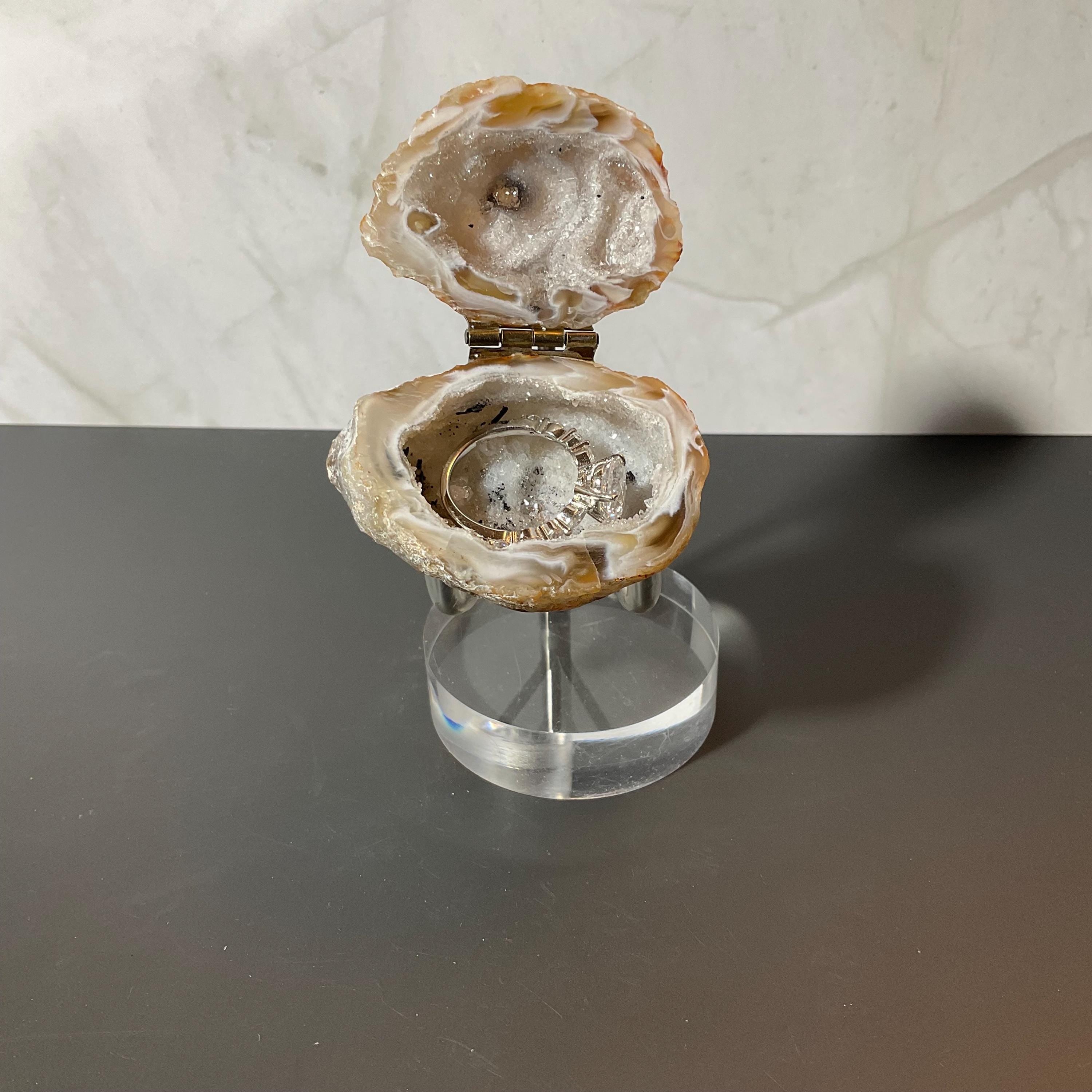 [shopname] - Geode ring box - extra quality | engagement ring box, geode ring box, geode jewelry box, unique gift box, wedding ring box, rock decor