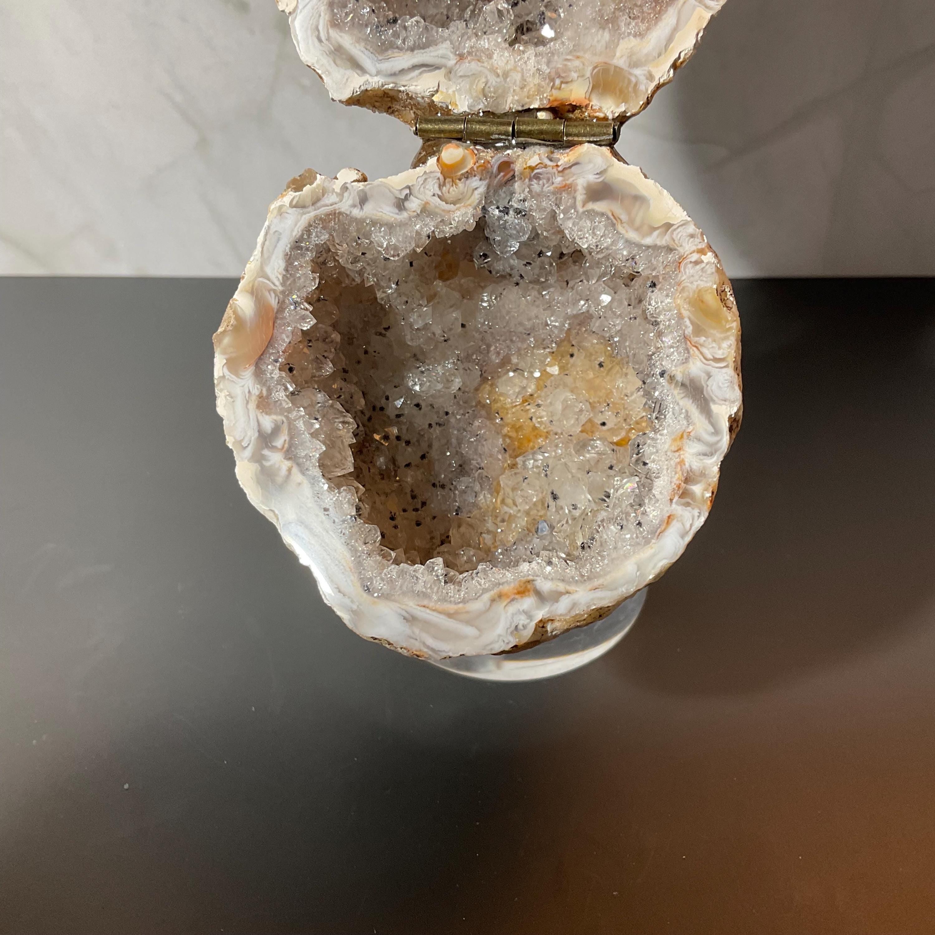 [shopname] - Large Geode ring box - extra quality | engagement ring box, geode ring box, geode jewelry box, unique gift box, wedding ring box, rock decor