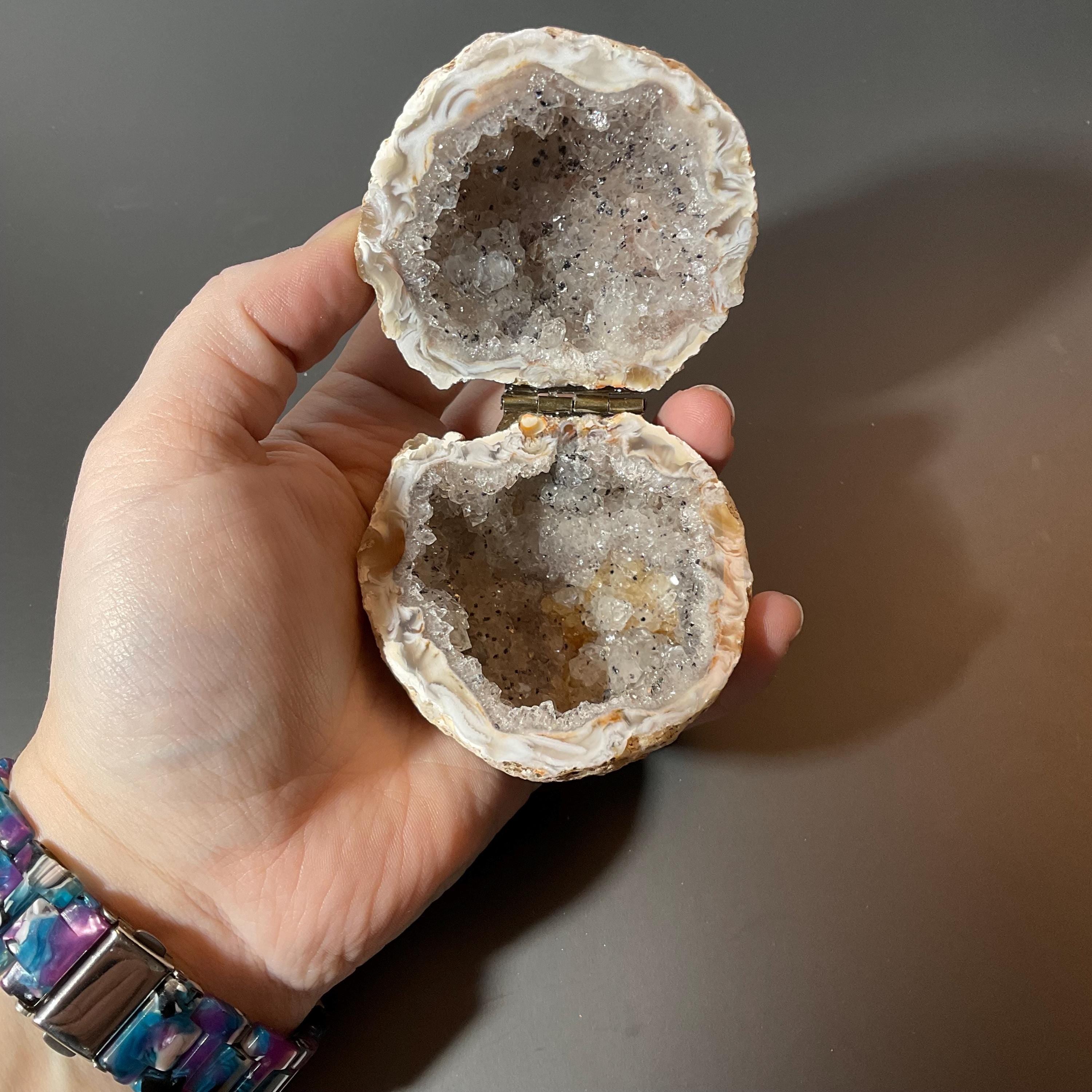 [shopname] - Large Geode ring box - extra quality | engagement ring box, geode ring box, geode jewelry box, unique gift box, wedding ring box, rock decor