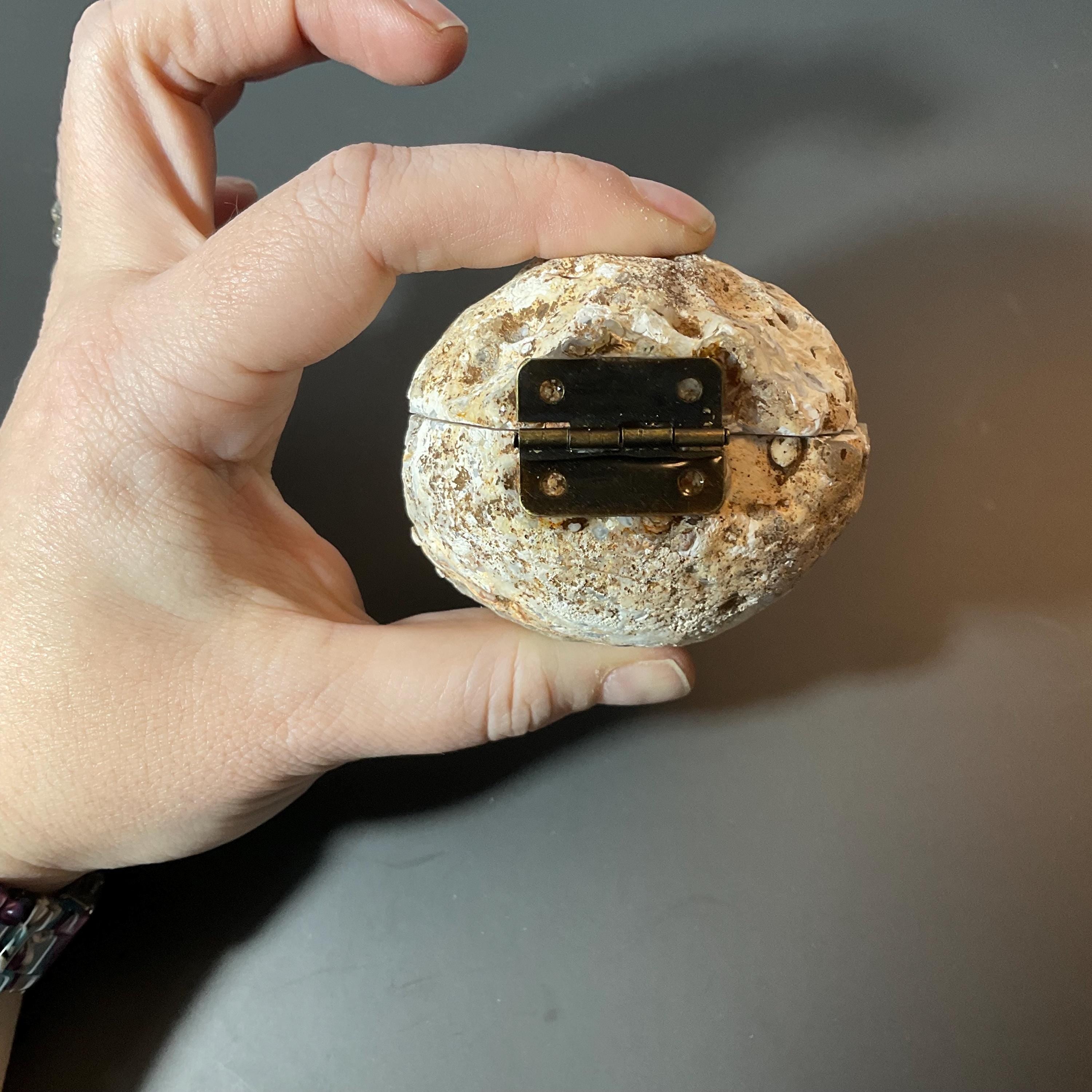 [shopname] - Large Geode ring box - extra quality | engagement ring box, geode ring box, geode jewelry box, unique gift box, wedding ring box, rock decor