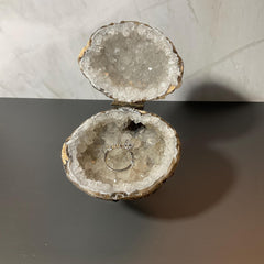 [shopname] - Large Geode ring box - extra quality | engagement ring box, geode ring box, geode jewelry box, unique gift box, wedding ring box, rock decor