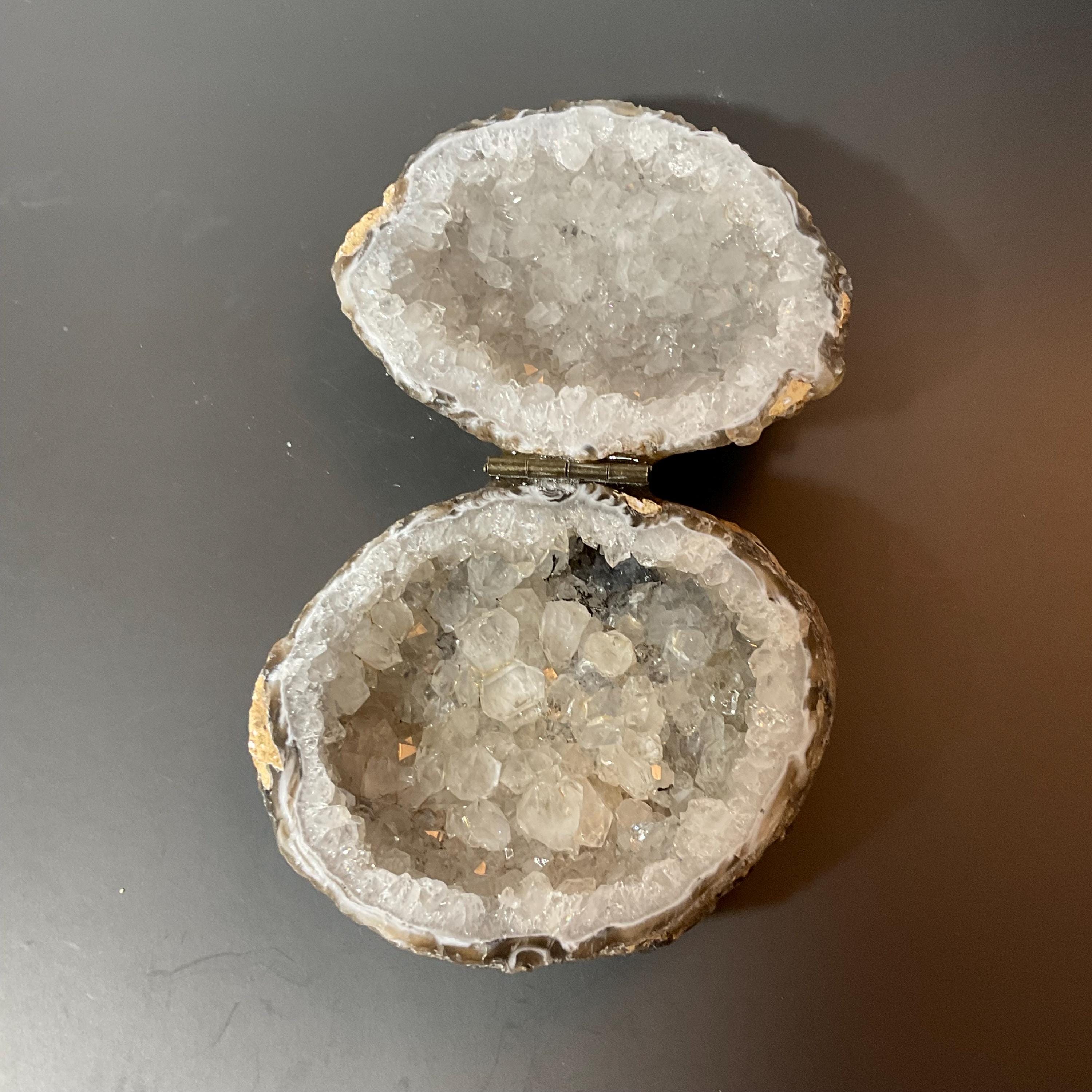 [shopname] - Large Geode ring box - extra quality | engagement ring box, geode ring box, geode jewelry box, unique gift box, wedding ring box, rock decor