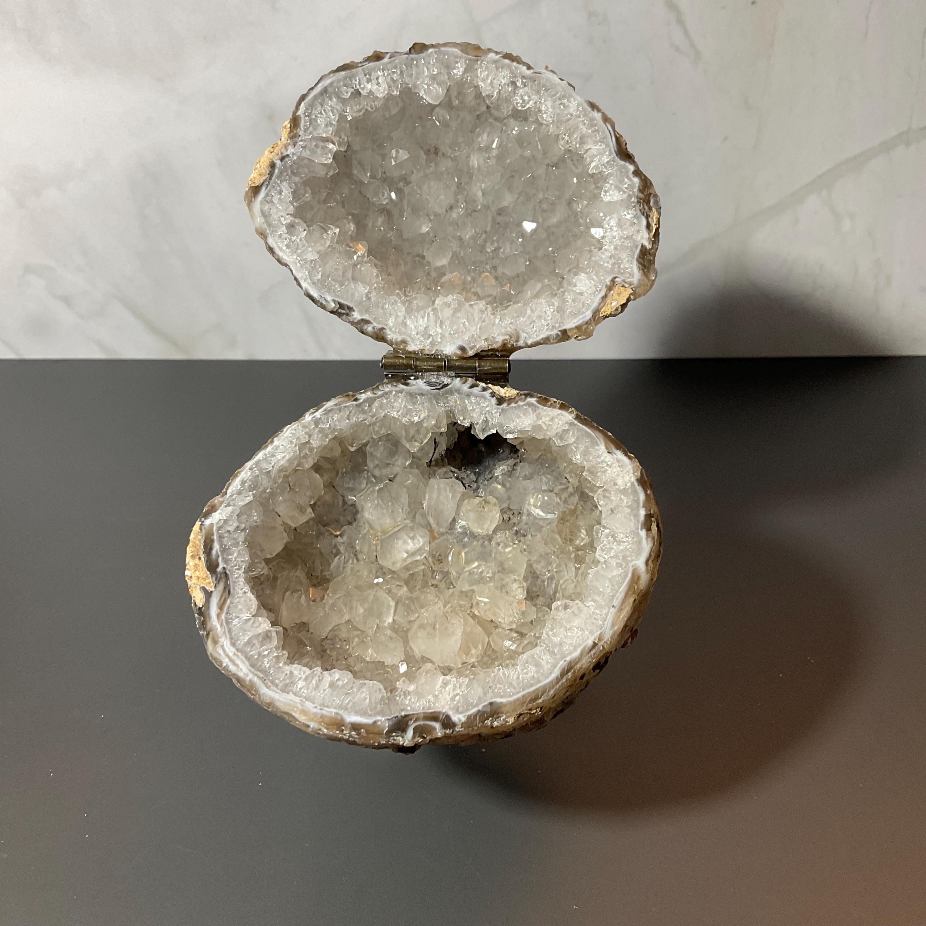 [shopname] - Large Geode ring box - extra quality | engagement ring box, geode ring box, geode jewelry box, unique gift box, wedding ring box, rock decor