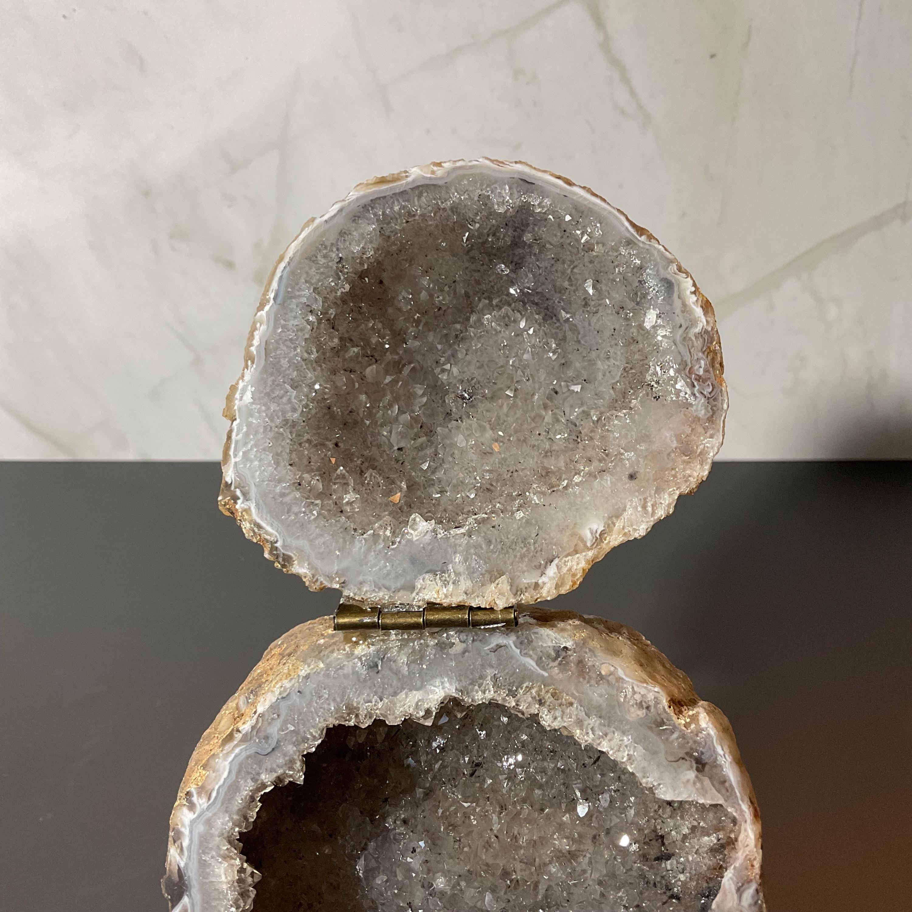 [shopname] - Large Geode ring box - extra quality | engagement ring box, geode ring box, geode jewelry box, unique gift box, wedding ring box, rock decor