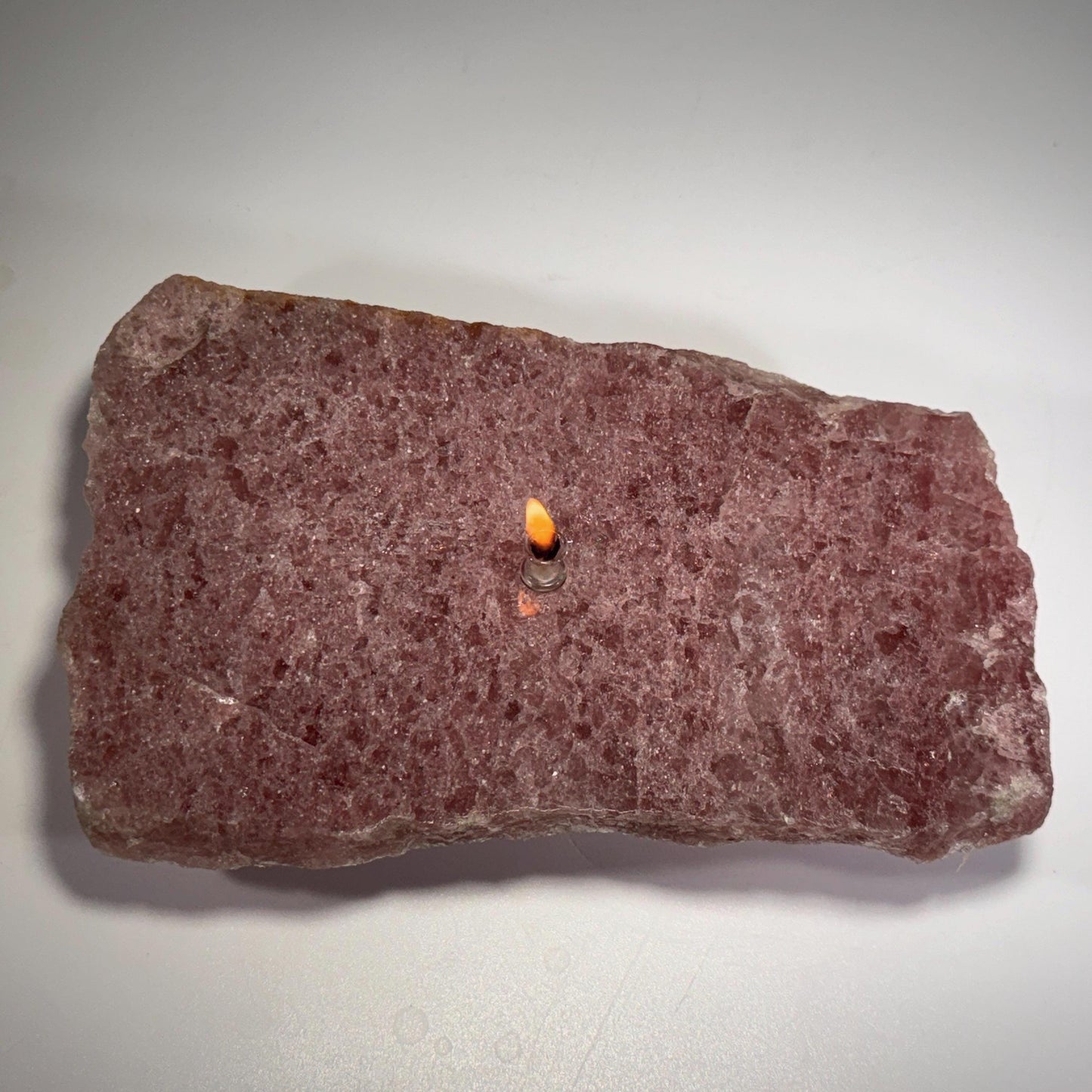 Roccia Roba - Red Aventurine Rock Candle, rock decor