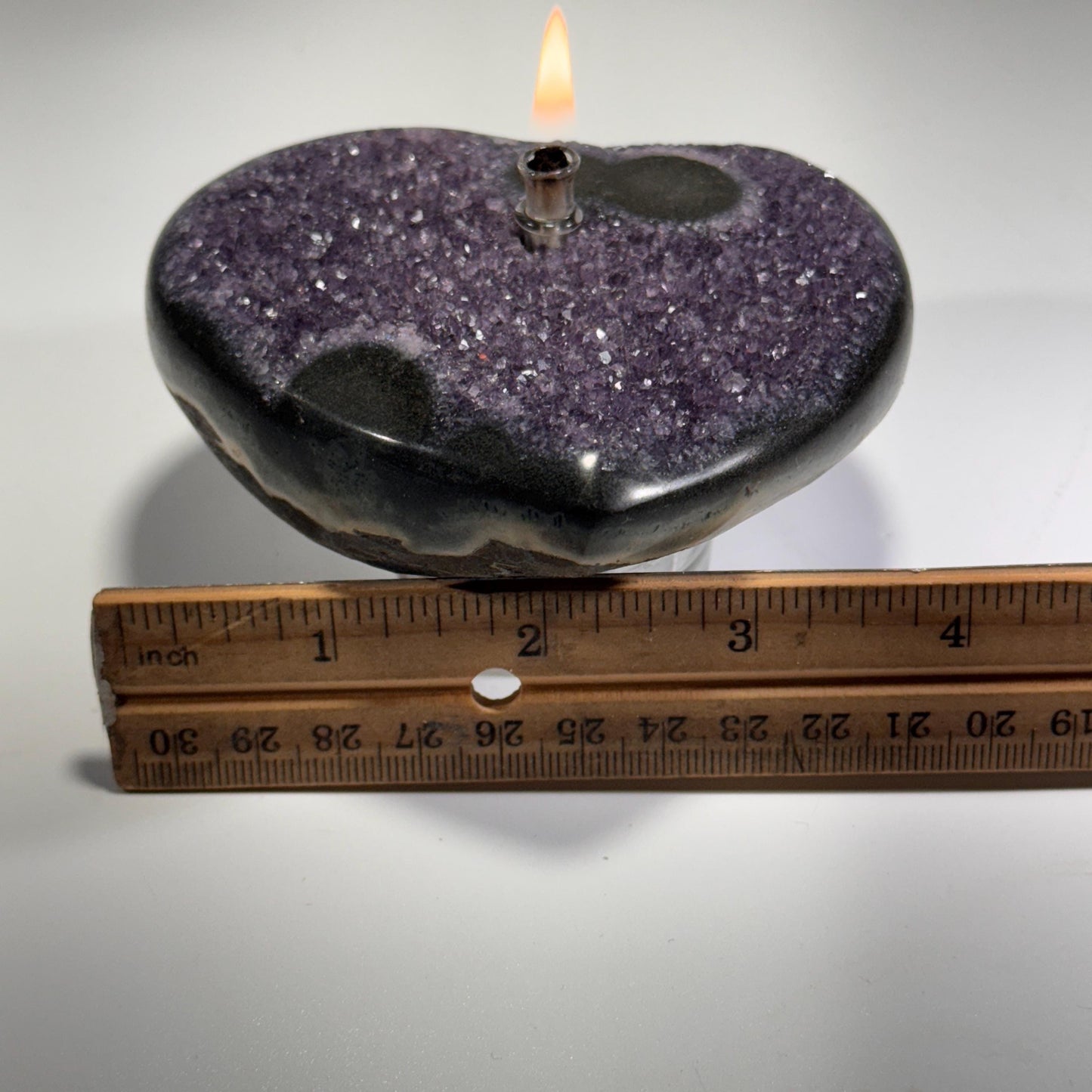 Roccia Roba - Amethyst Rock Candle, geode heart, rock decor