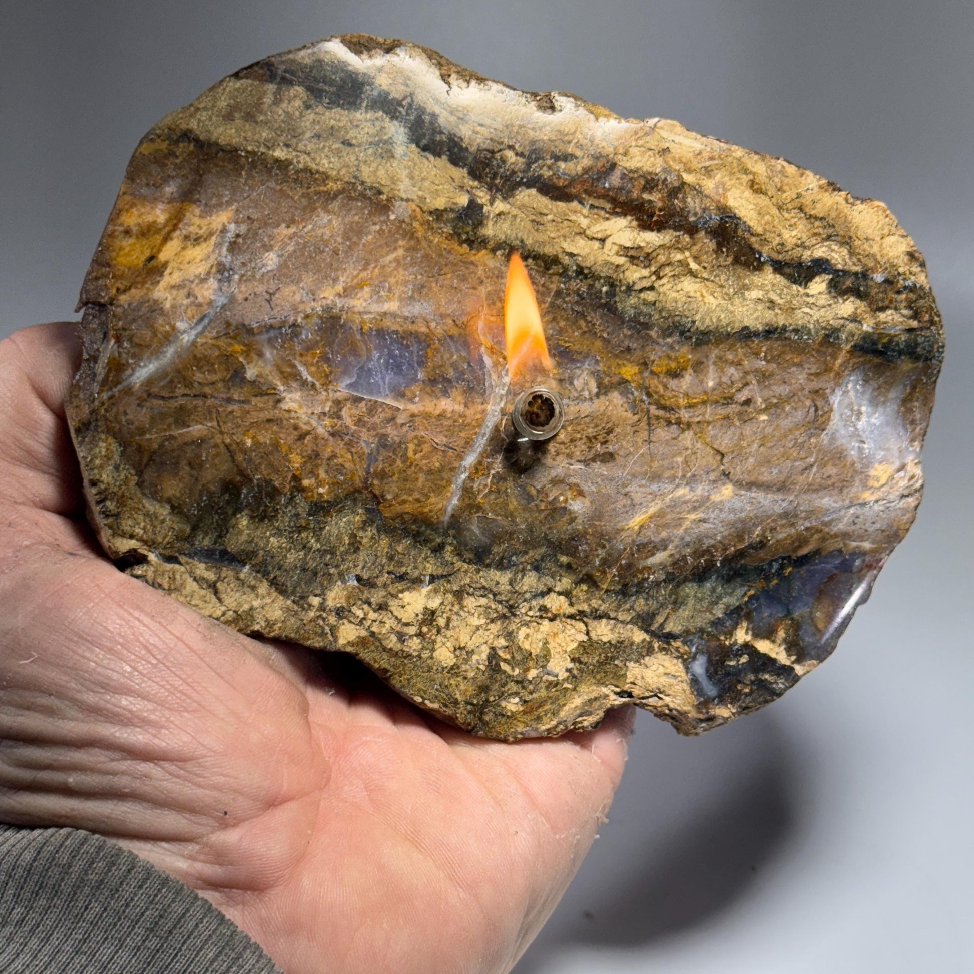Roccia Roba - Purple Agate Rock Candle, rock decor