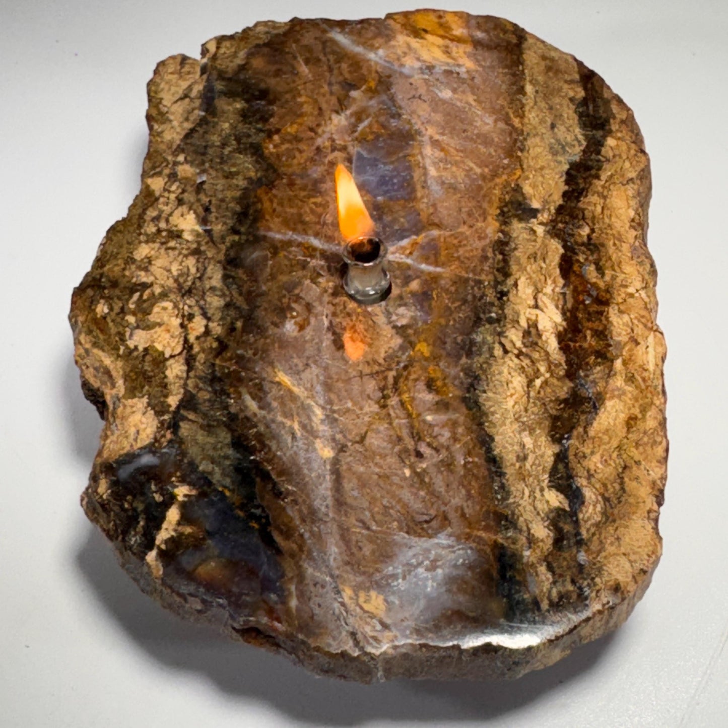 Roccia Roba - Purple Agate Rock Candle, rock decor