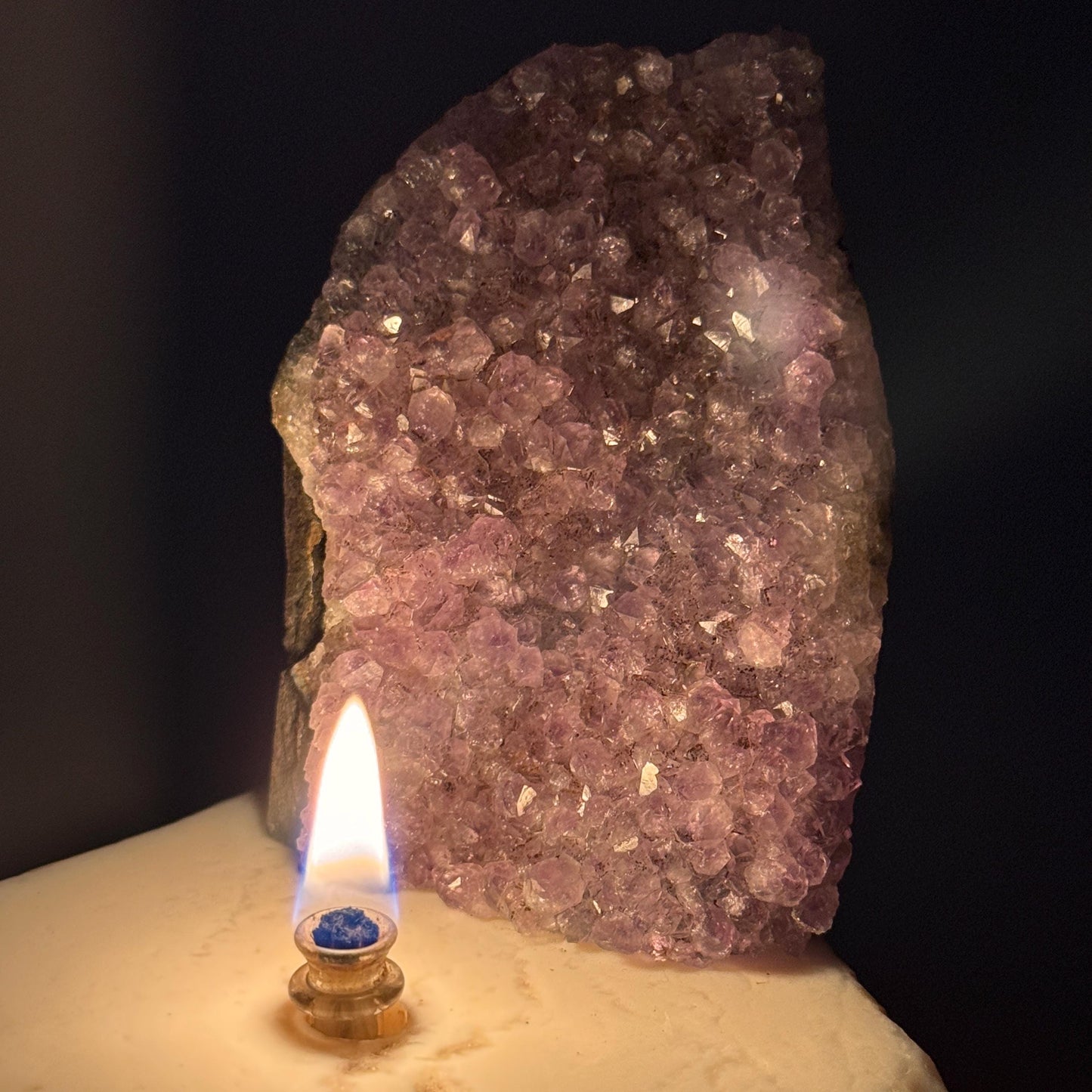 Roccia Roba - Amethyst Rock Candle, Cut-Base, rock decor