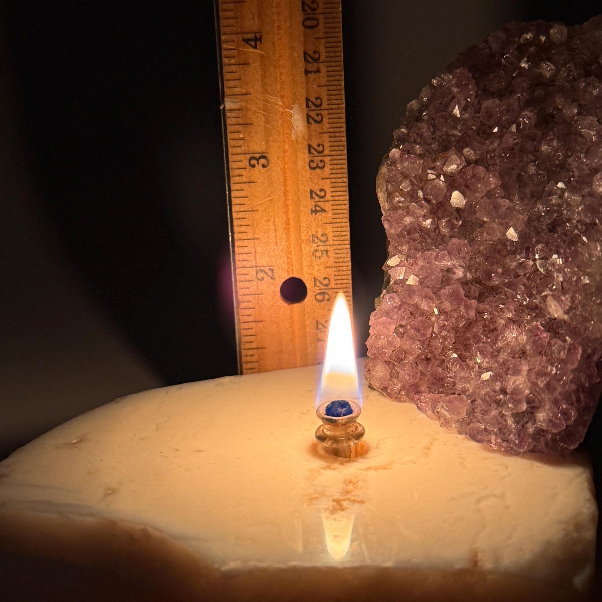 Roccia Roba - Amethyst Rock Candle, Cut-Base, rock decor