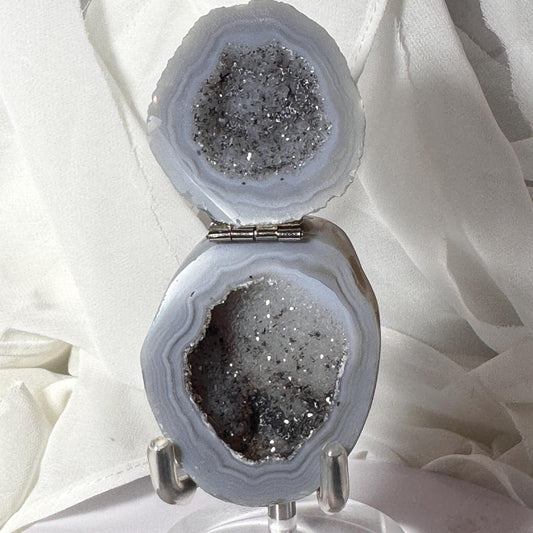 [shopname] - Brazilian Geode Ring Box with Sparkling Druzy Crystal Interior — Natural Agate Proposal Box, rock decor