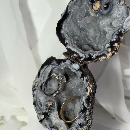 One-of-a-Kind Druzy Geode Ring Box — Natural Brazilian Agate Proposal Keepsake
