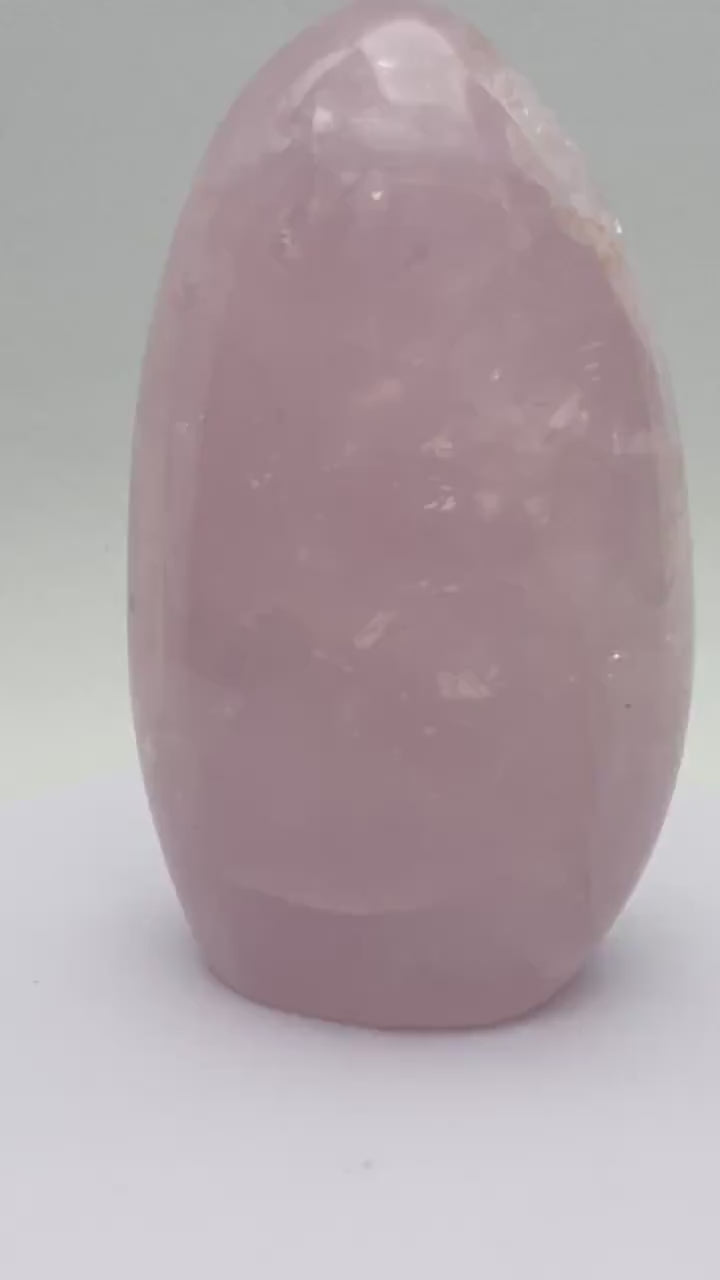 Rose quartz crystal freeform
