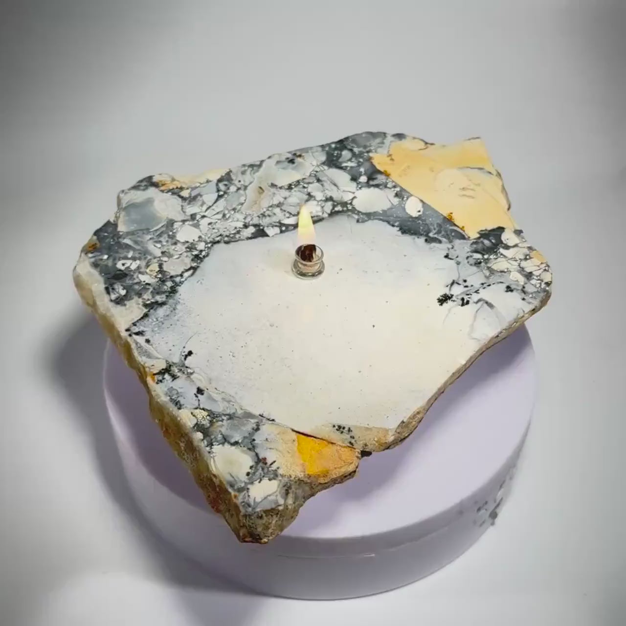 Maligano Jasper Rock Candle